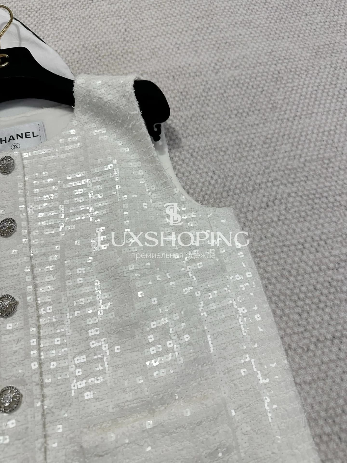 Жилет Chanel с пайетками и шёлковой подкладкой - фото 5