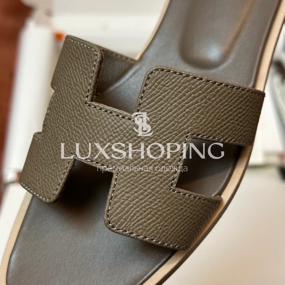 Шлепанцы Hermes Oran зернистые art37 - фото 6