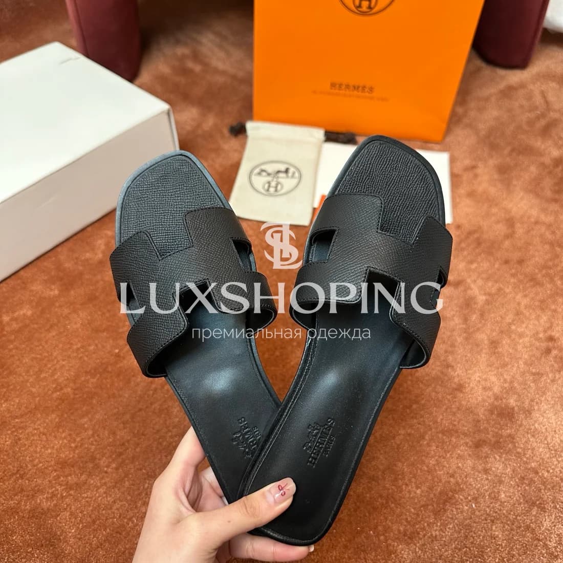 Шлепанцы Hermes Oran зернистые art38 - фото 3