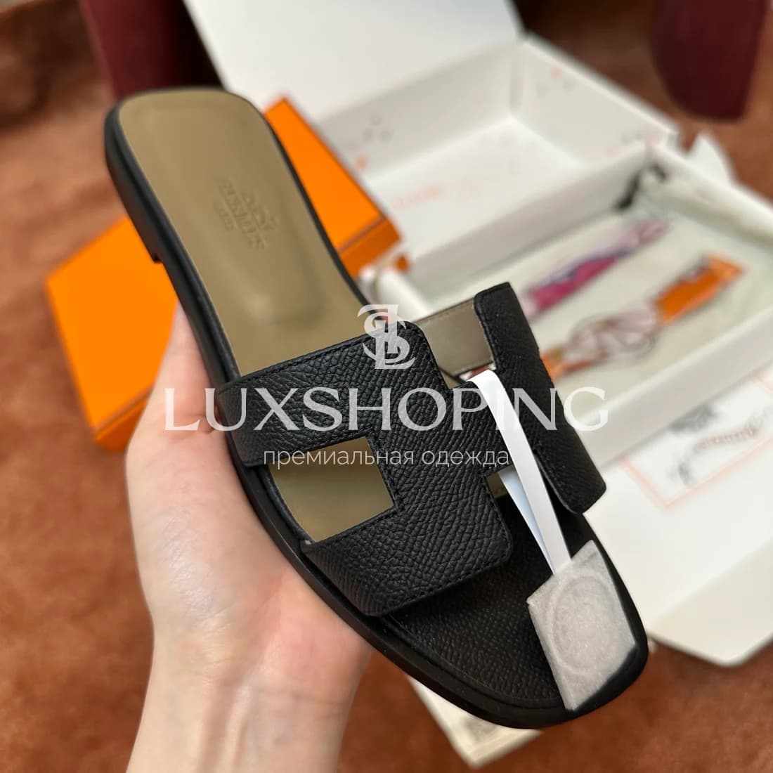 Шлепанцы Hermes Oran зернистые art39 - фото 3