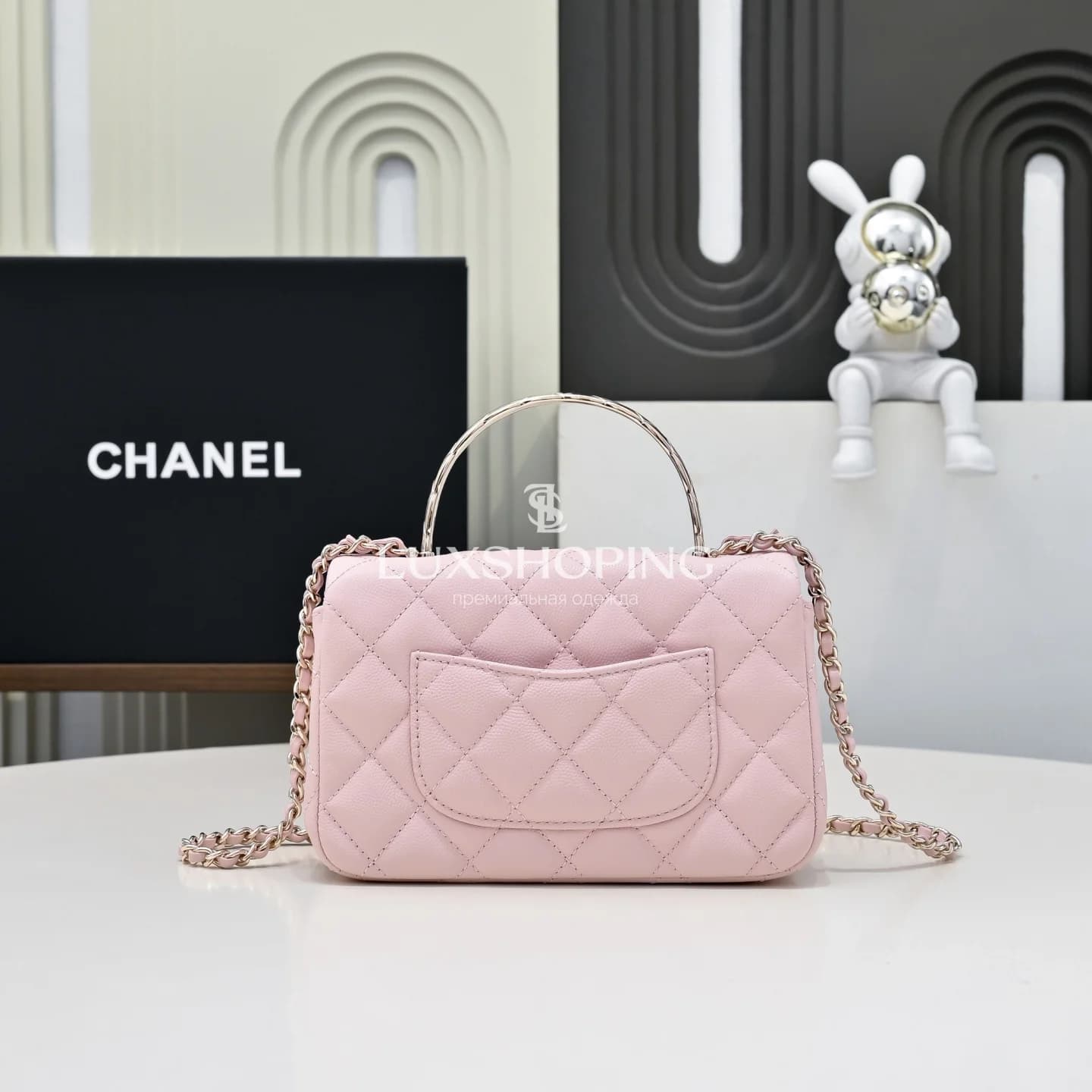 CHANEL Сумка 25S Coco Crush Handle в нежном-розовом цвете 11.5 × 18 × 7 см  (Small) - фото 10