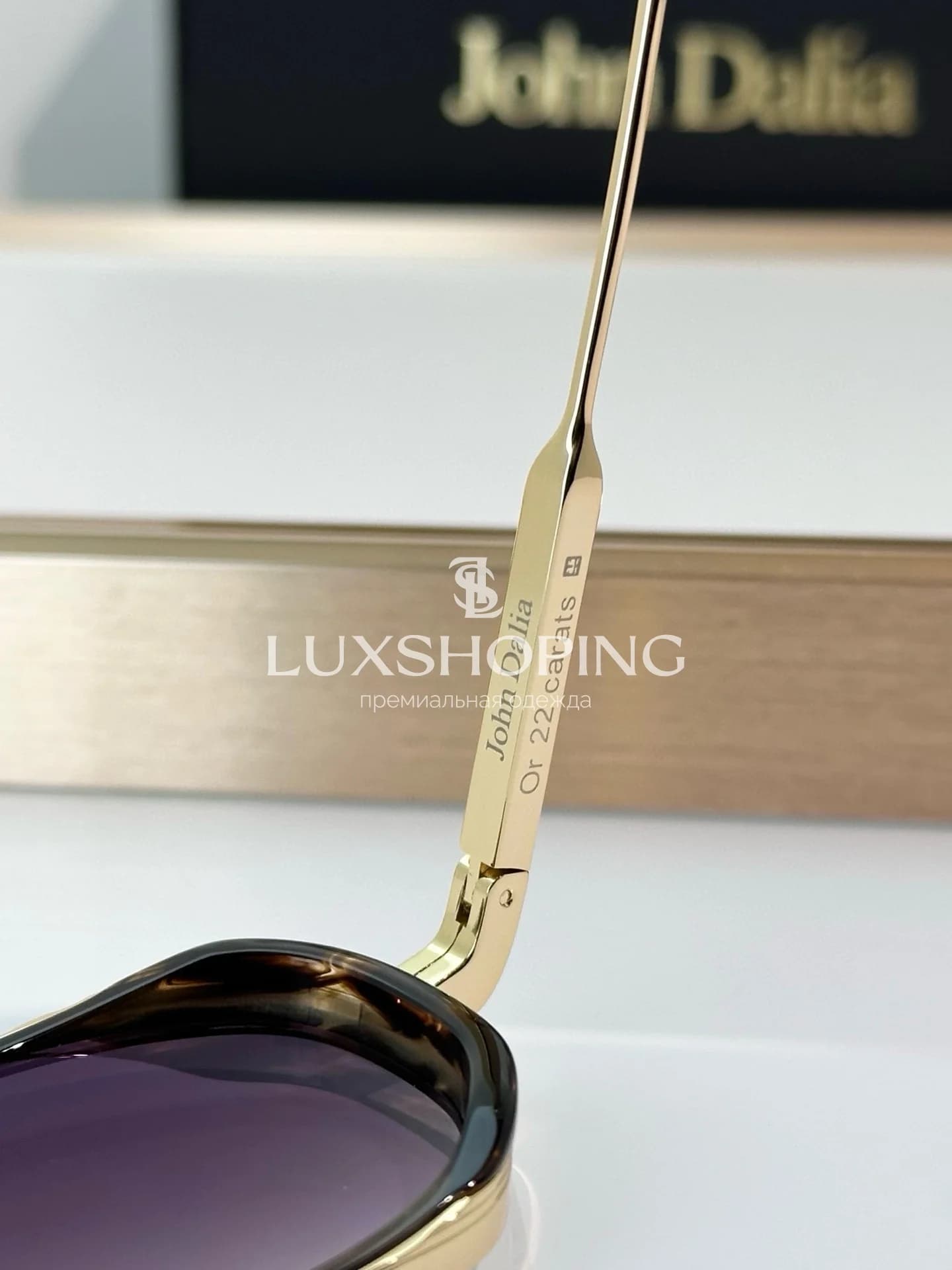 Солнцезащитные очки John Dalia MATT в позолоте 22 карата - фото 7