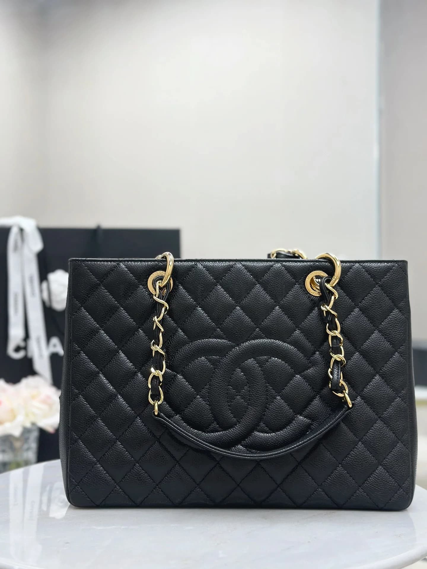 Сумка Chanel Grand Shopping Tote 34х25х13 см черная золото - фото 2