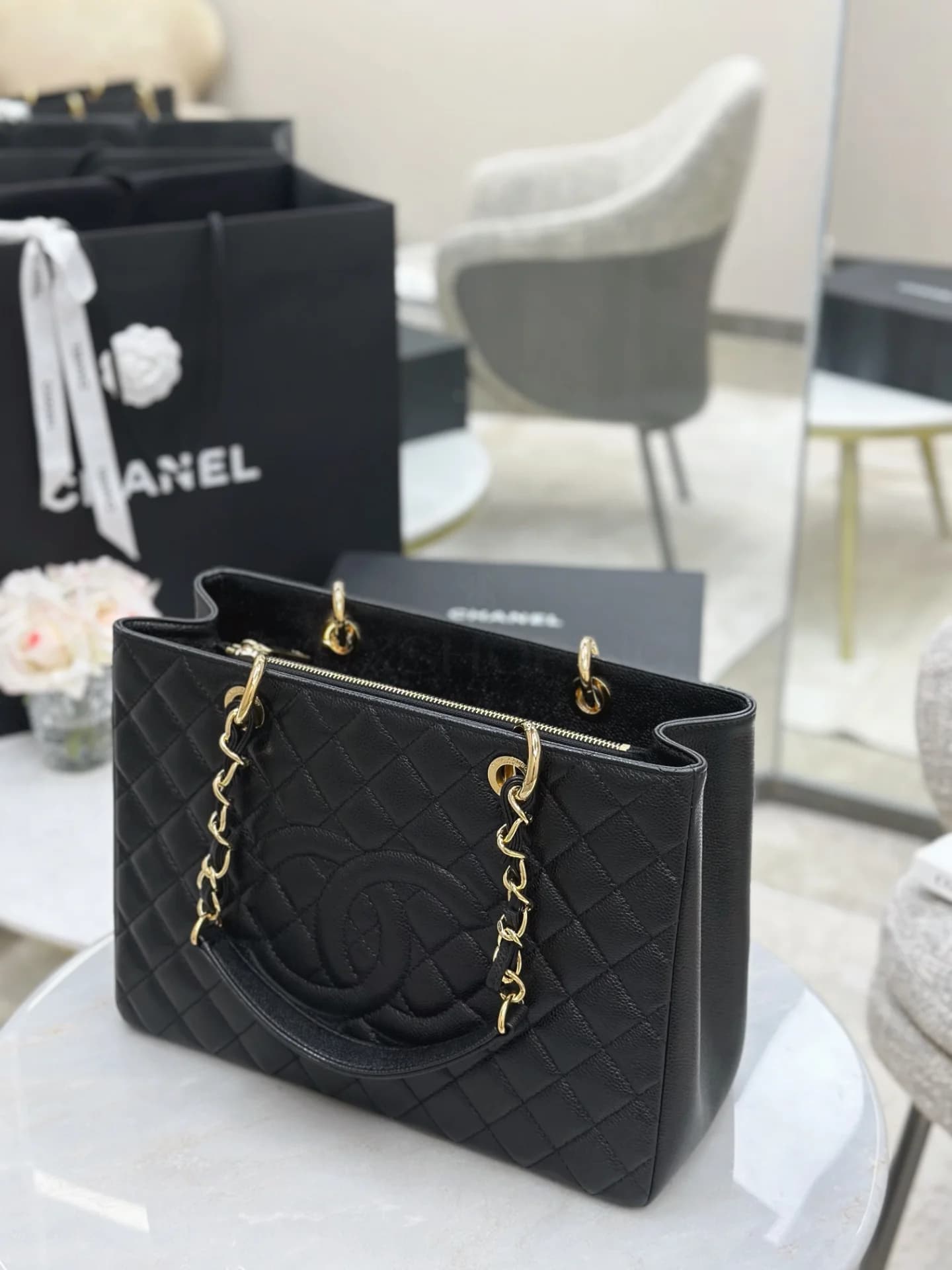 Сумка Chanel Grand Shopping Tote 34х25х13 см черная золото - фото 8