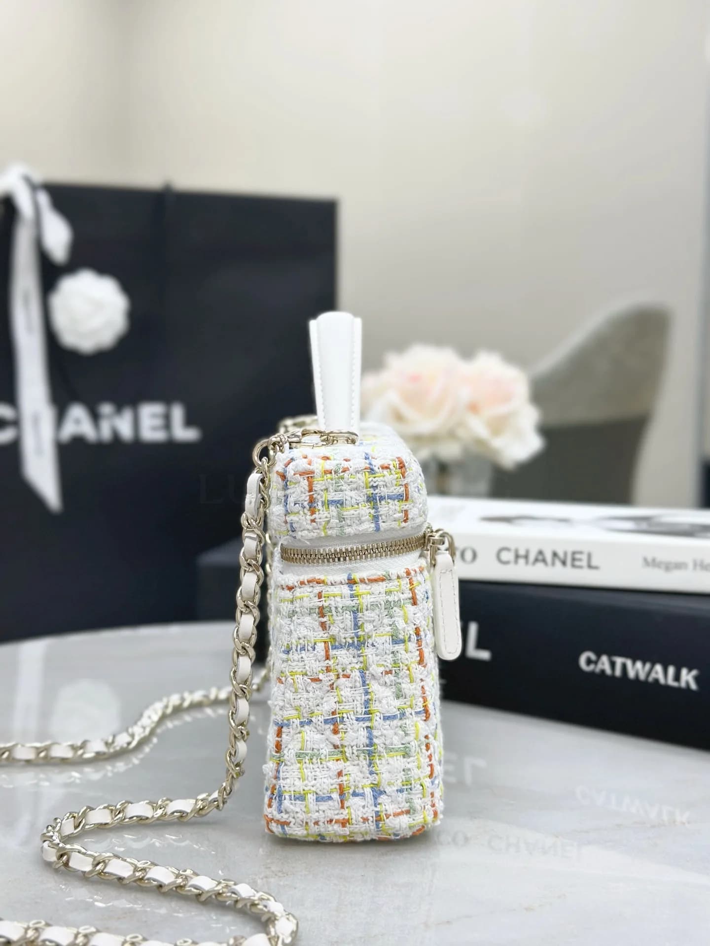Сумка твидовая Chanel 25C LP белая 17х19,5х5 см - фото 5