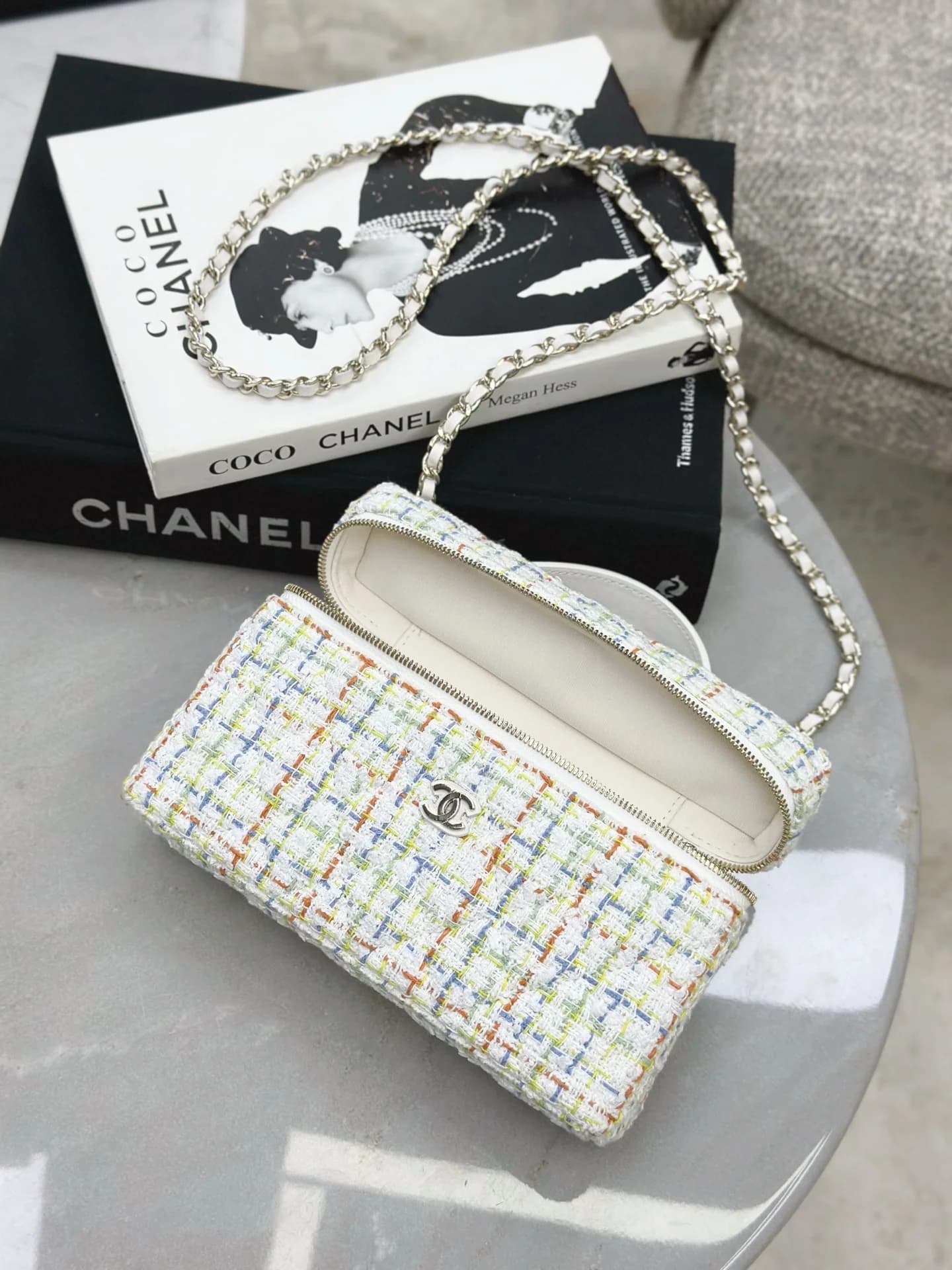 Сумка твидовая Chanel 25C LP белая 17х19,5х5 см - фото 8