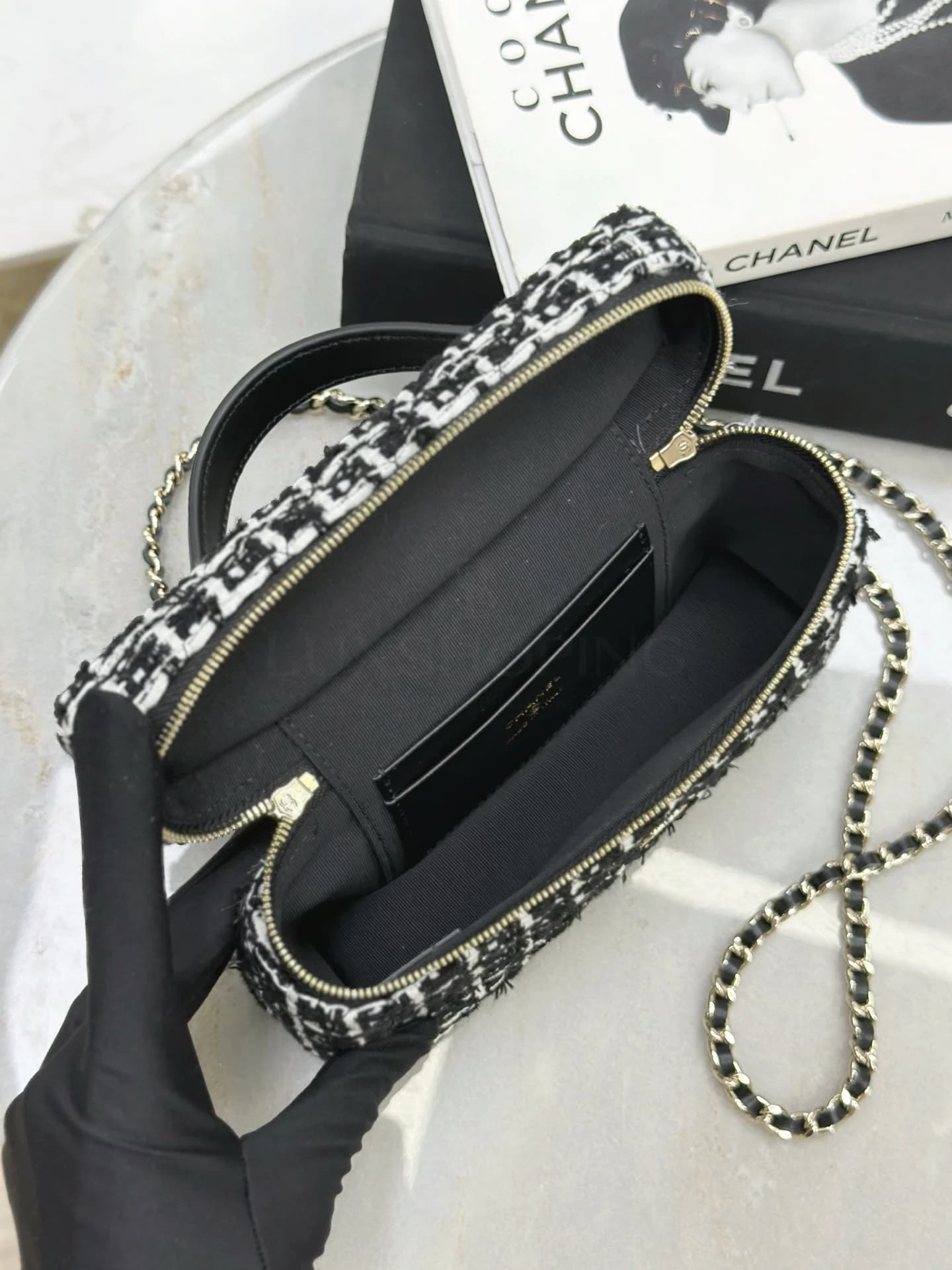 Сумка твидовая Chanel 25C LP черная 17х19,5х5 см - фото 10