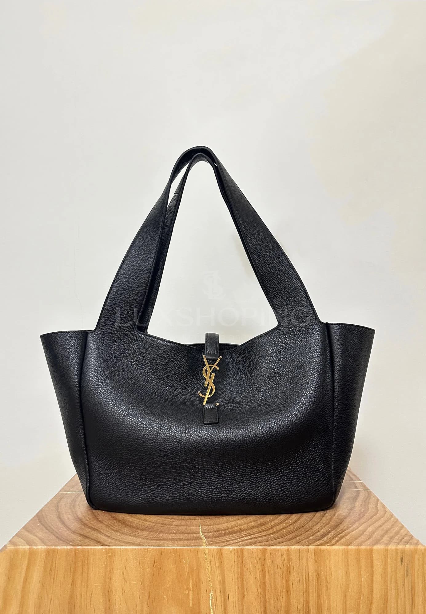 Сумка Saint Laurent BEA 50x32x28x18 cm черная - фото 2