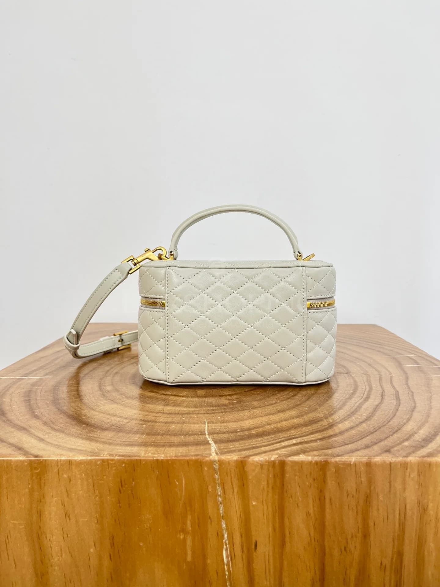 Сумка YSL Gaby Mini 18×11×6.5 см белая - фото 10