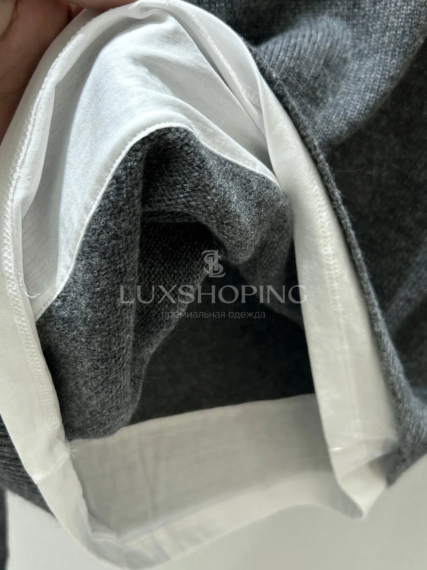 MIU MIU Серый кашемировый джемпер с эффектом двухслойности, коллекция 25FW - фото 6