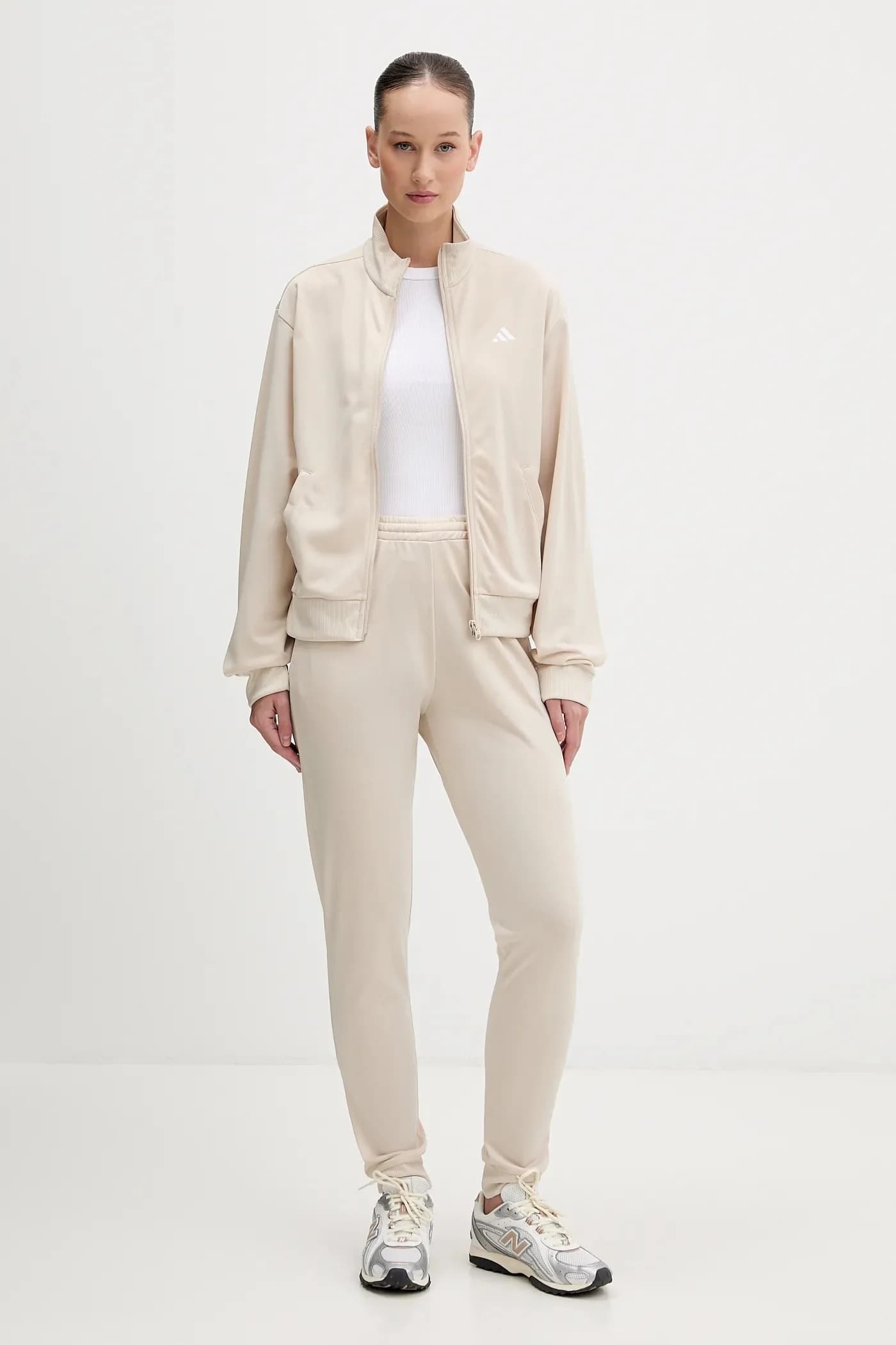 Уютный спортивный костюм