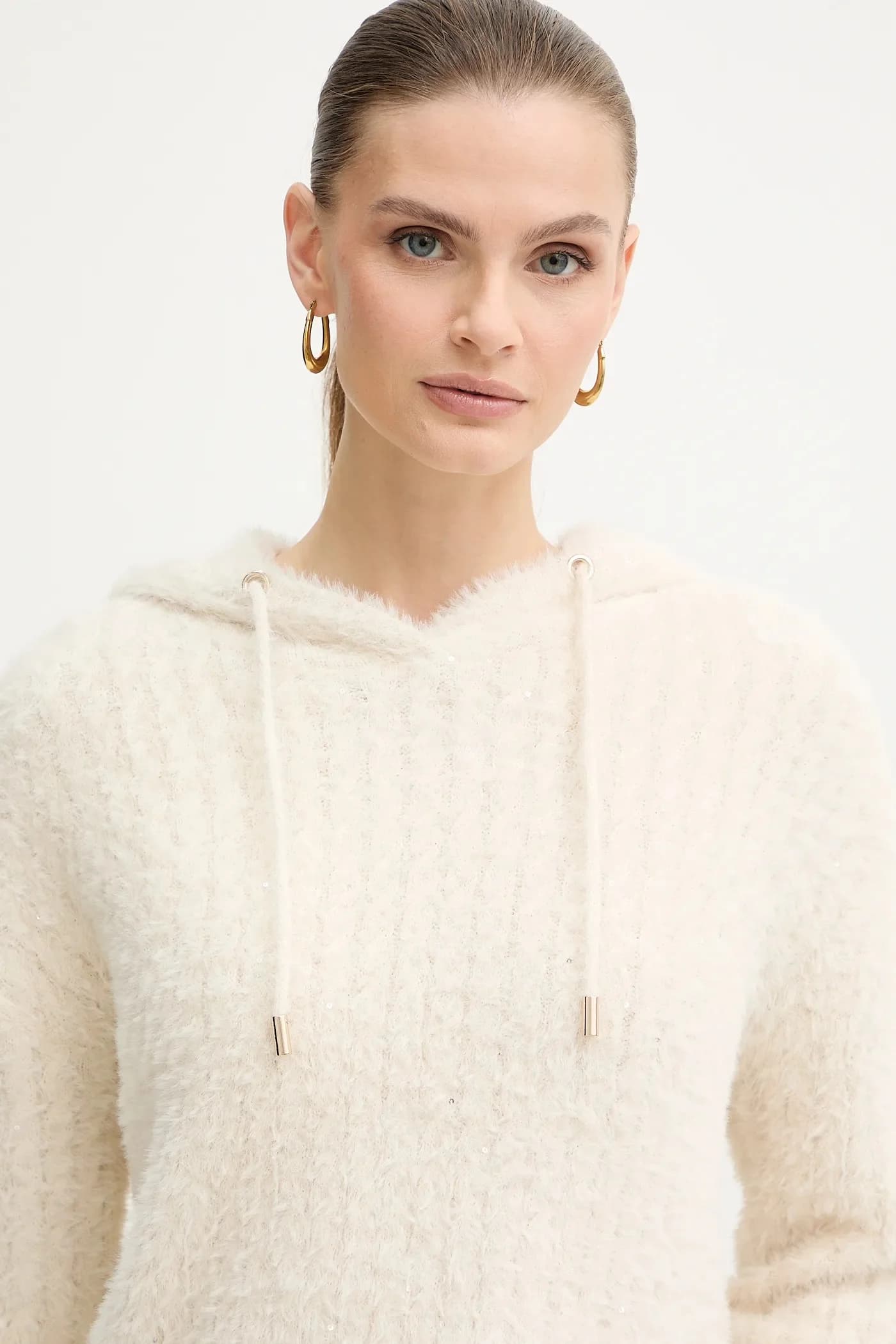 Свитер бежевый для женщин - фото 4