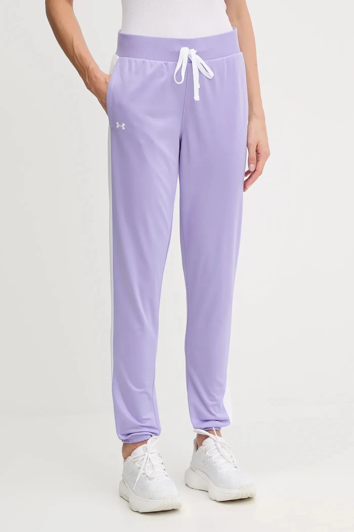 Спортивный костюм из трикотажа - фото 3