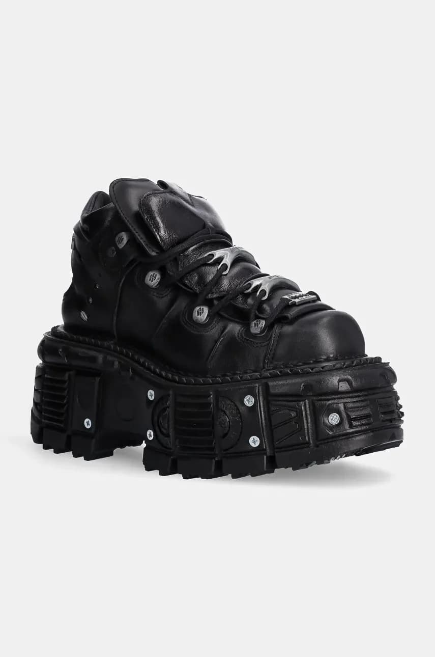 Кожаные кроссовки