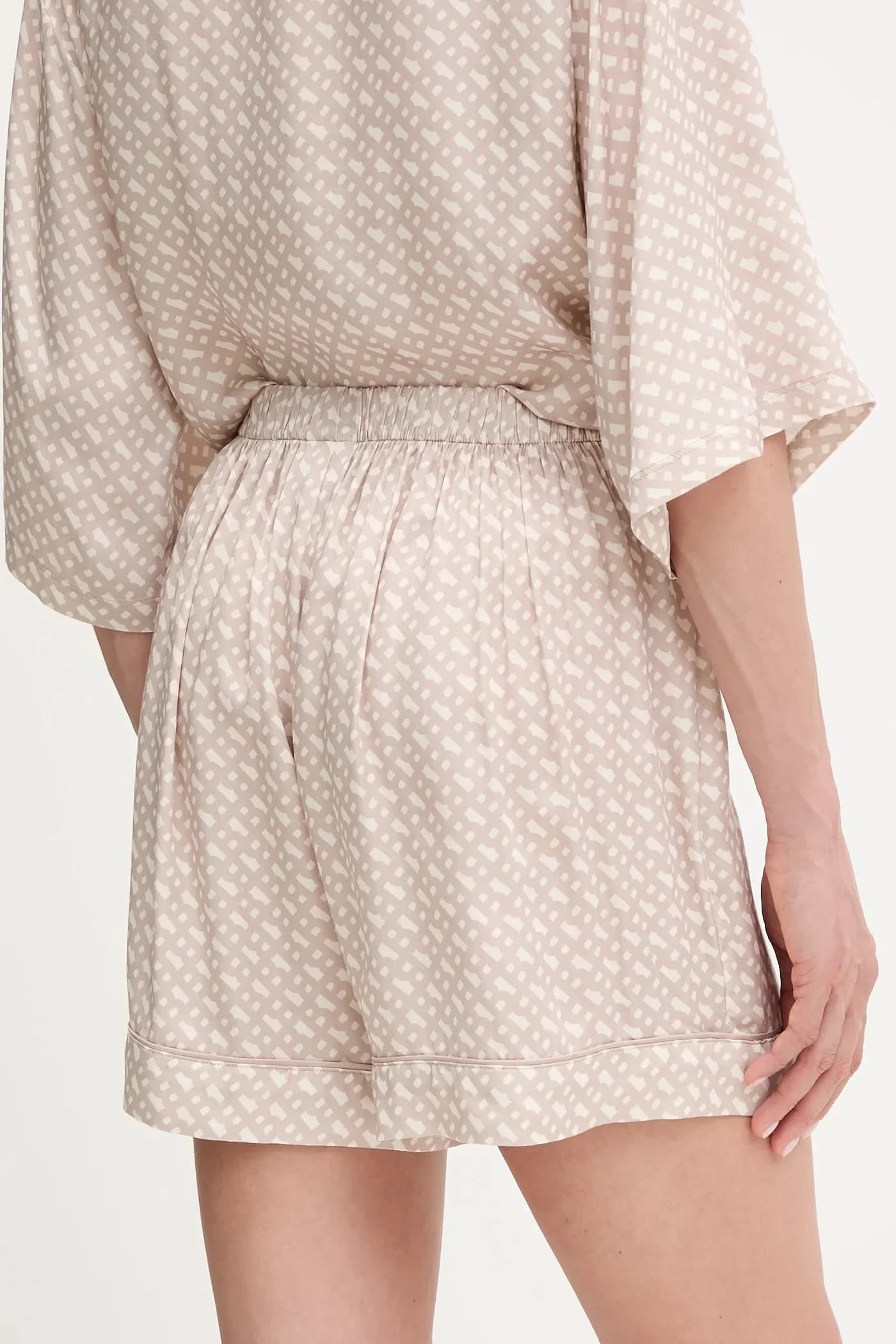 Сатиновые пижамные шорты AOP_Shorts - фото 3