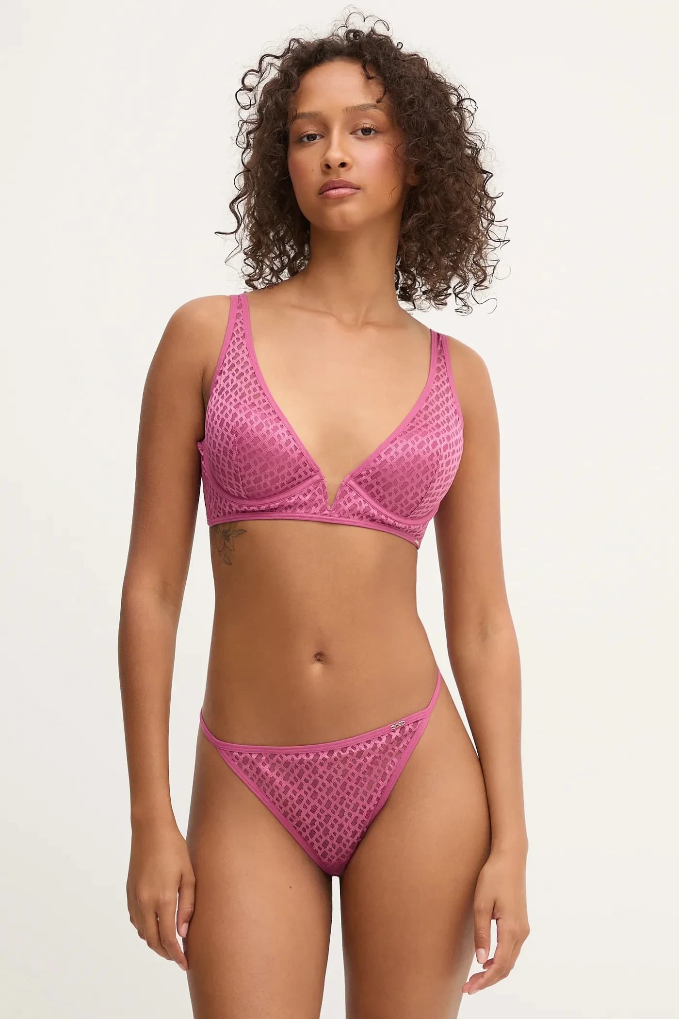 Бюстгальтер TRIANGLE B LACE - фото 2