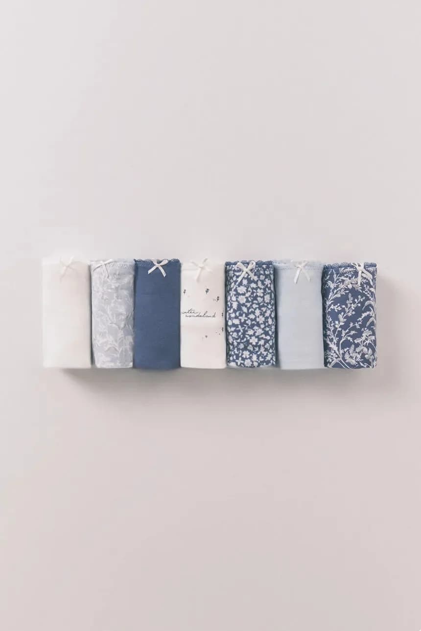 7 пар трусов