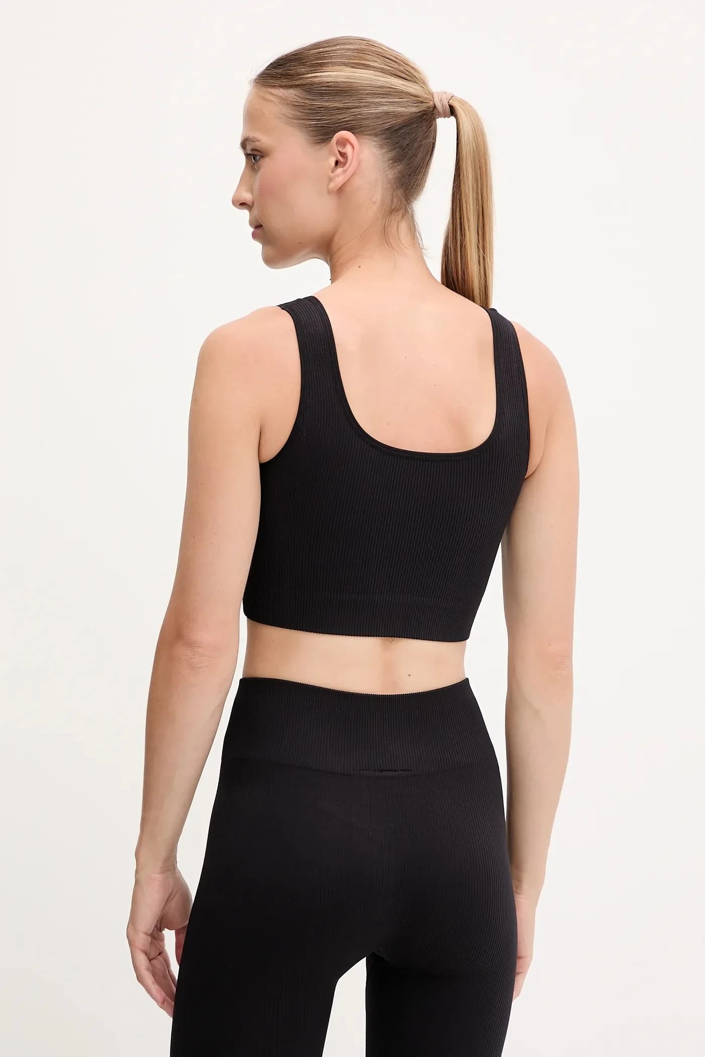 Спортивный бюстгальтер - фото 3