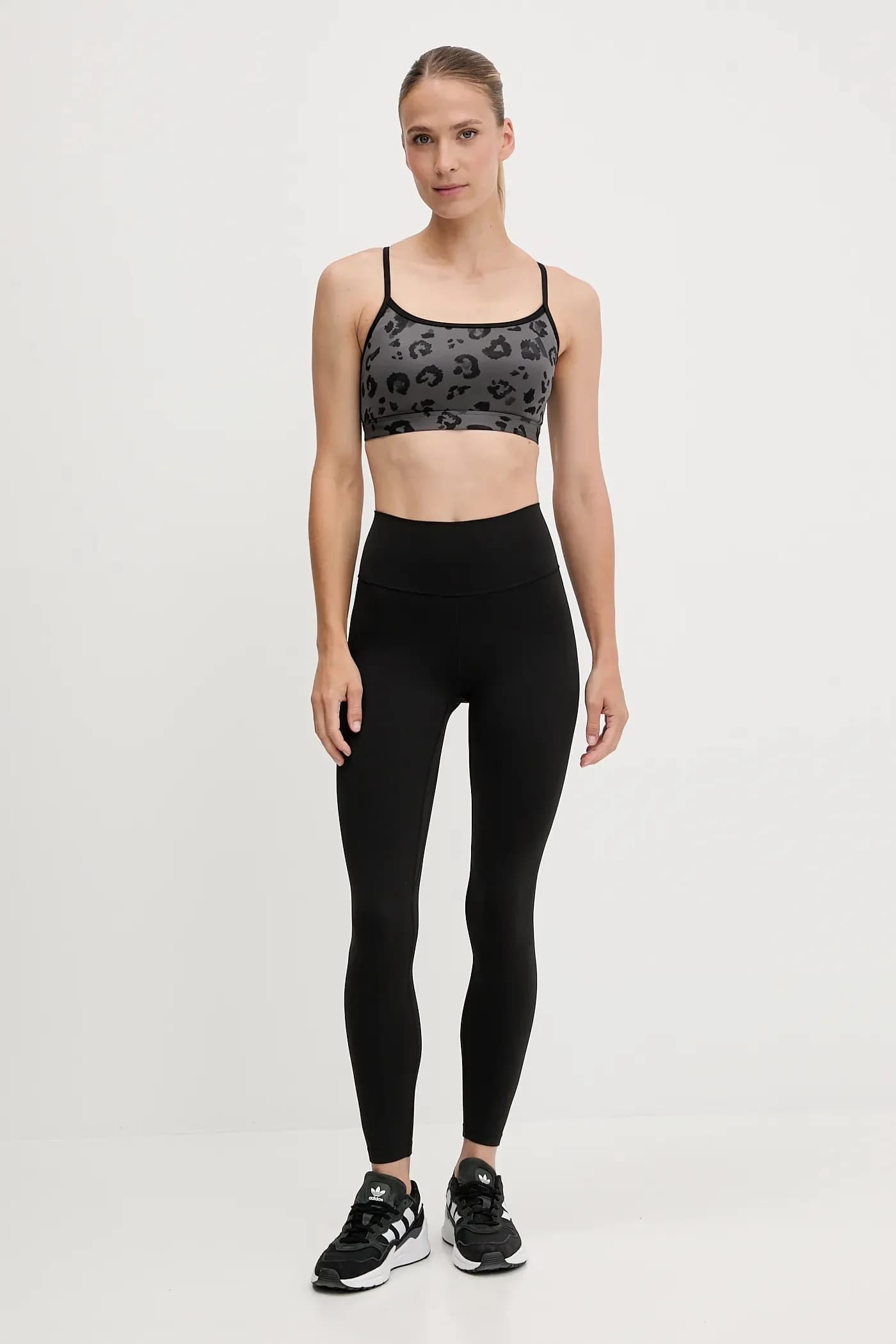 Powerreact Essentials Легкий поддерживающий бюстгальтер Спортивный бюстгальтер с принтом - фото 2