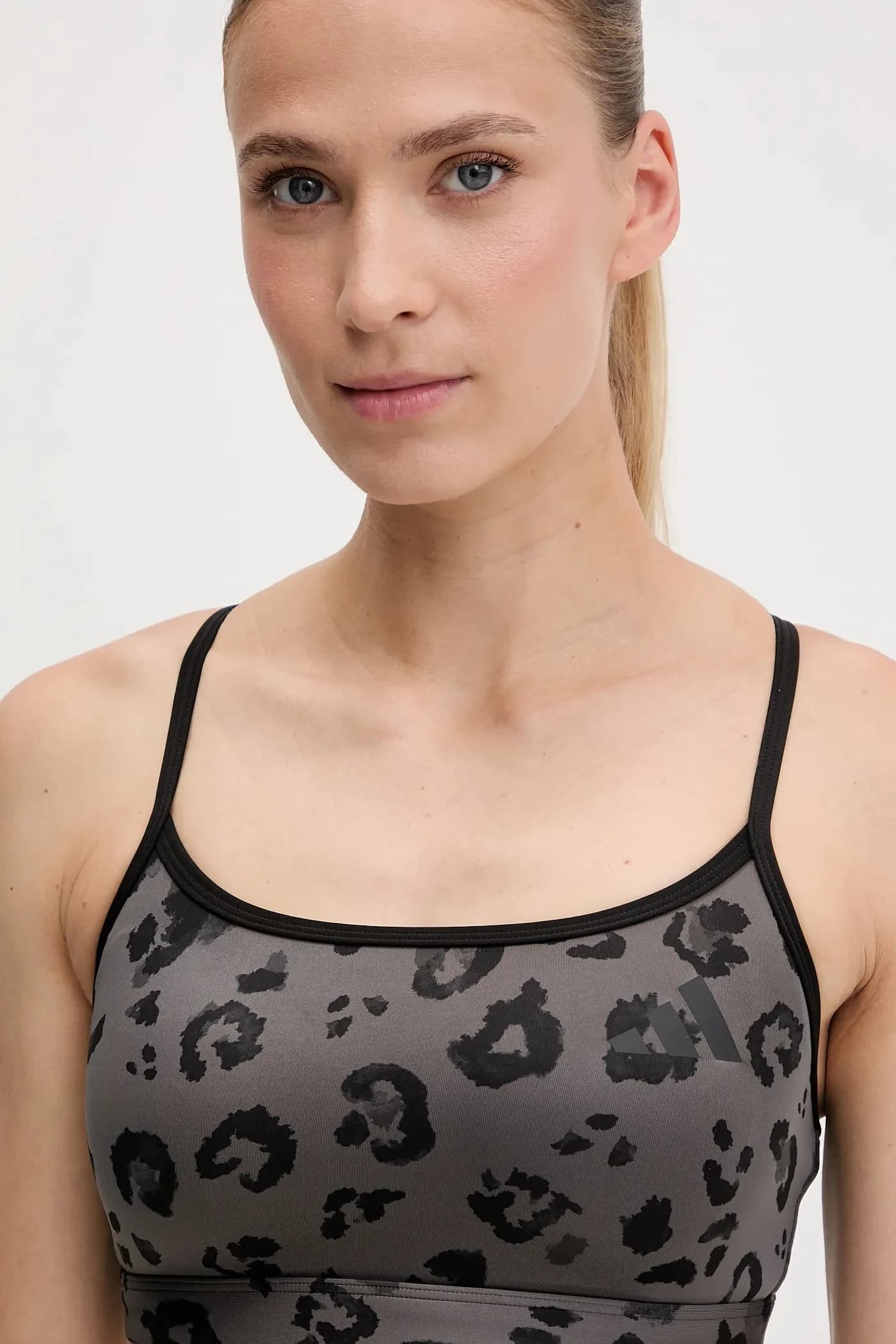 Powerreact Essentials Легкий поддерживающий бюстгальтер Спортивный бюстгальтер с принтом - фото 4