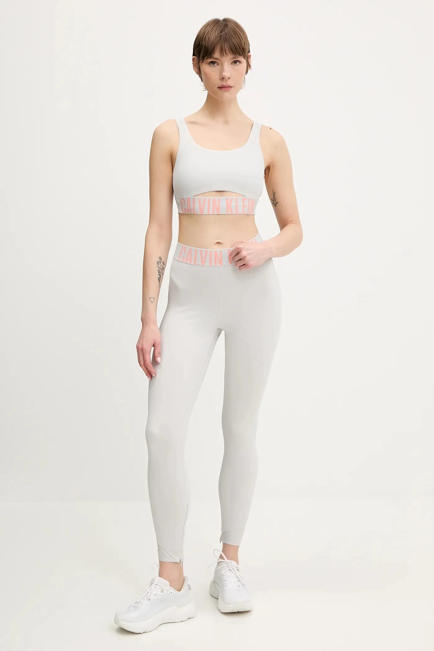 Спортивный бюстгальтер - фото 2