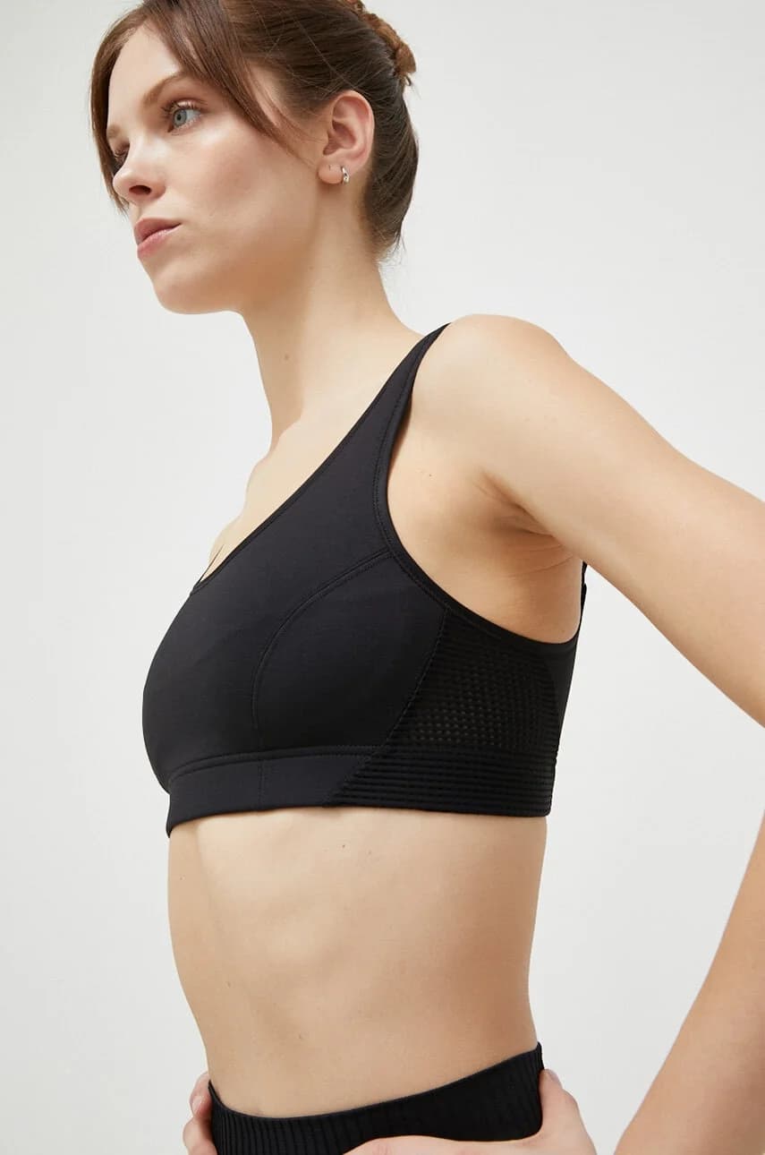 Спортивный бюстгальтер