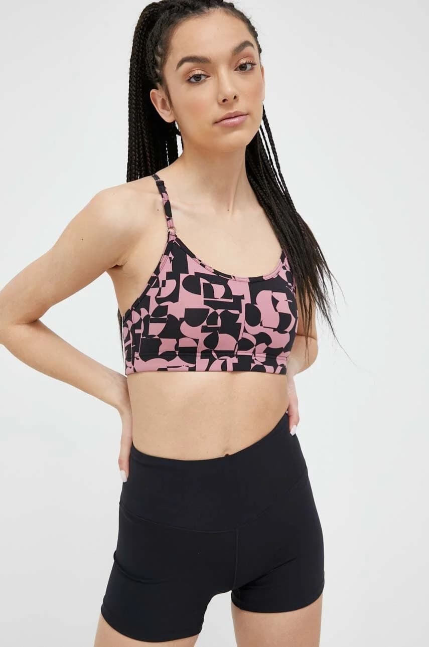 Спортивный бюстгальтер