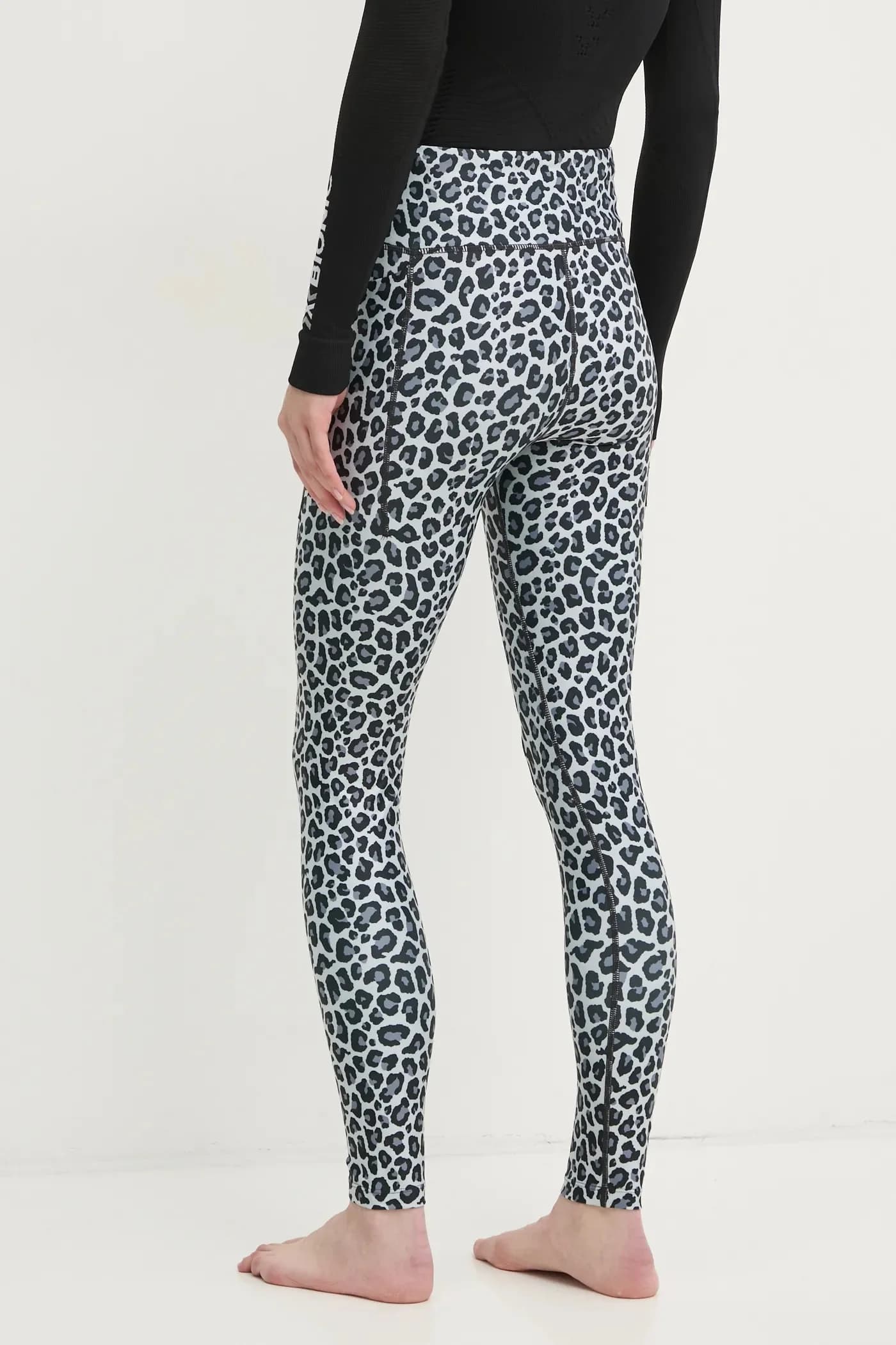 Функциональные леггинсы с карманами - фото 3