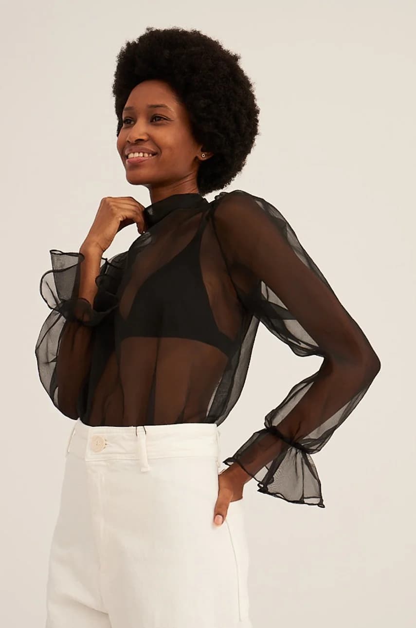 Классическая блузка