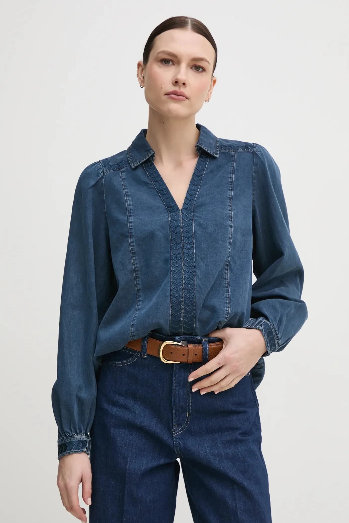 Джинсовая блузка