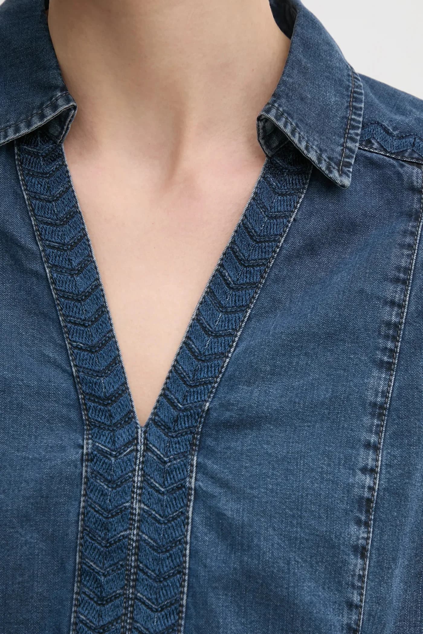 Джинсовая блузка - фото 5