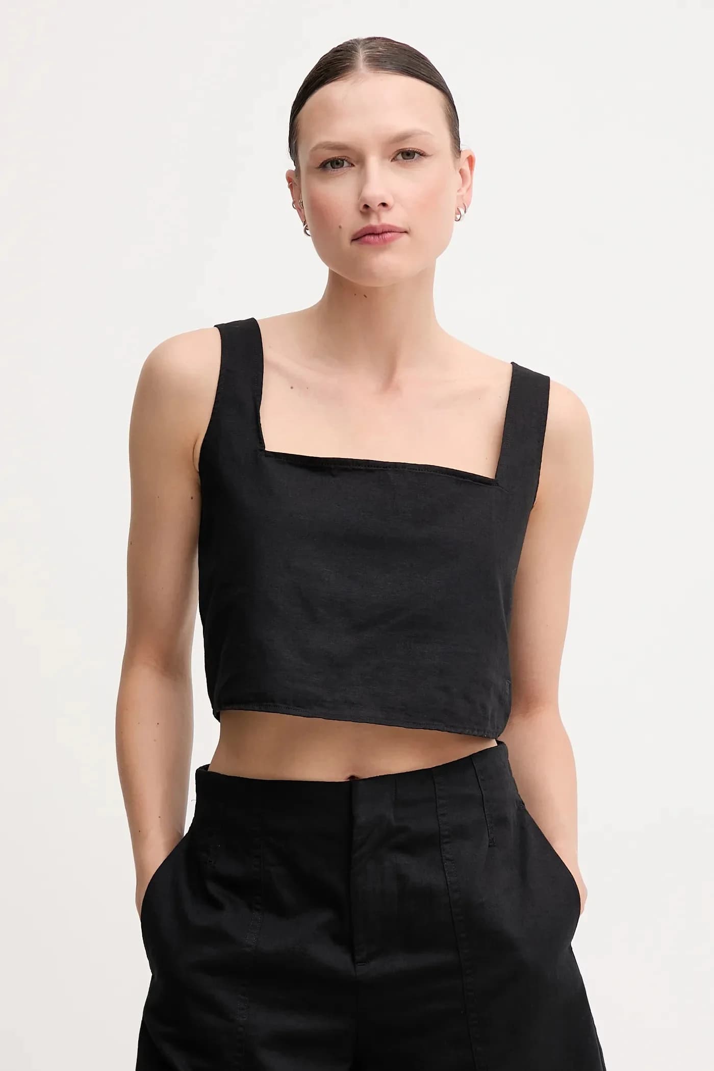 Блузка из льна