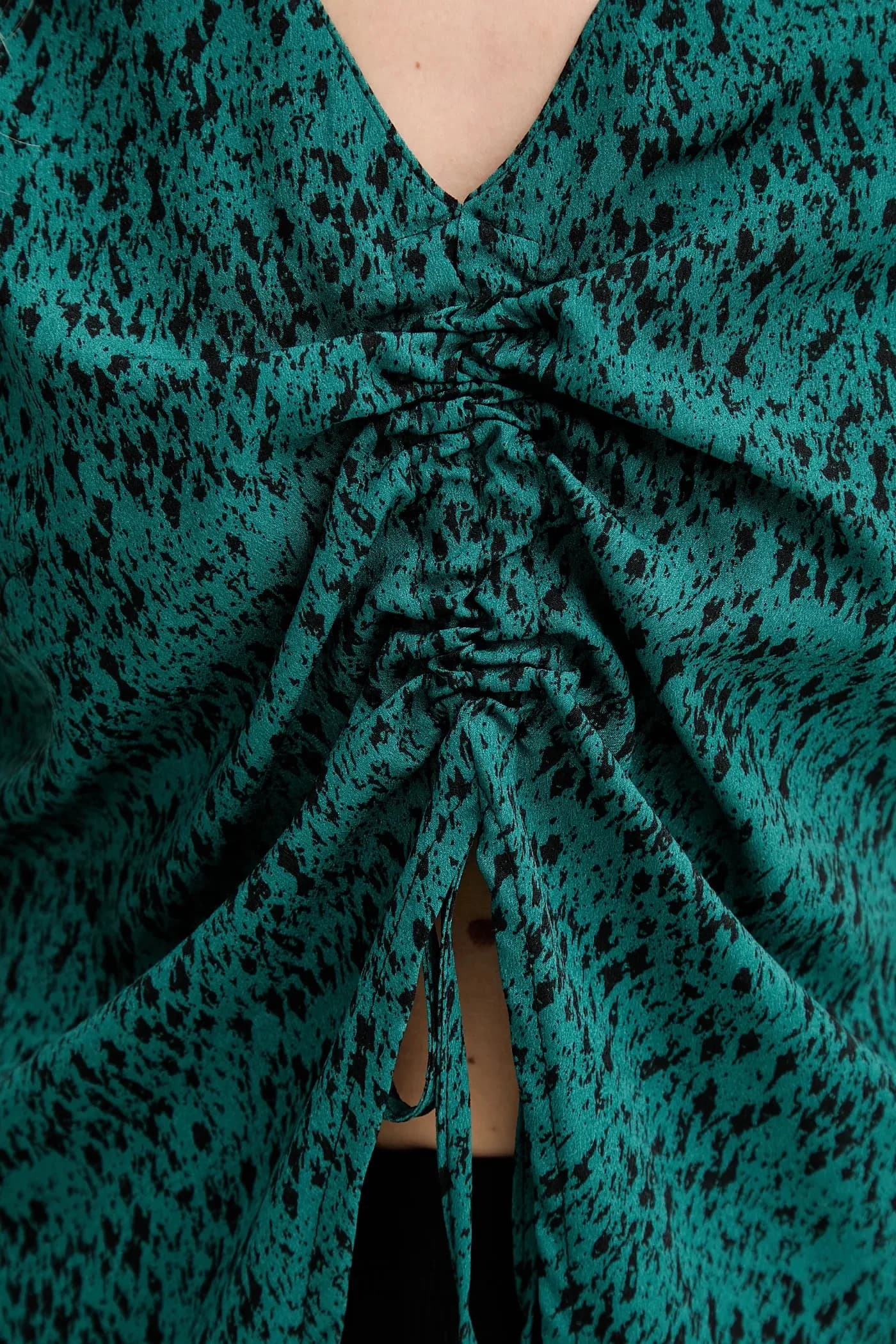 Креативная блузка из переработанного хлопка - фото 5