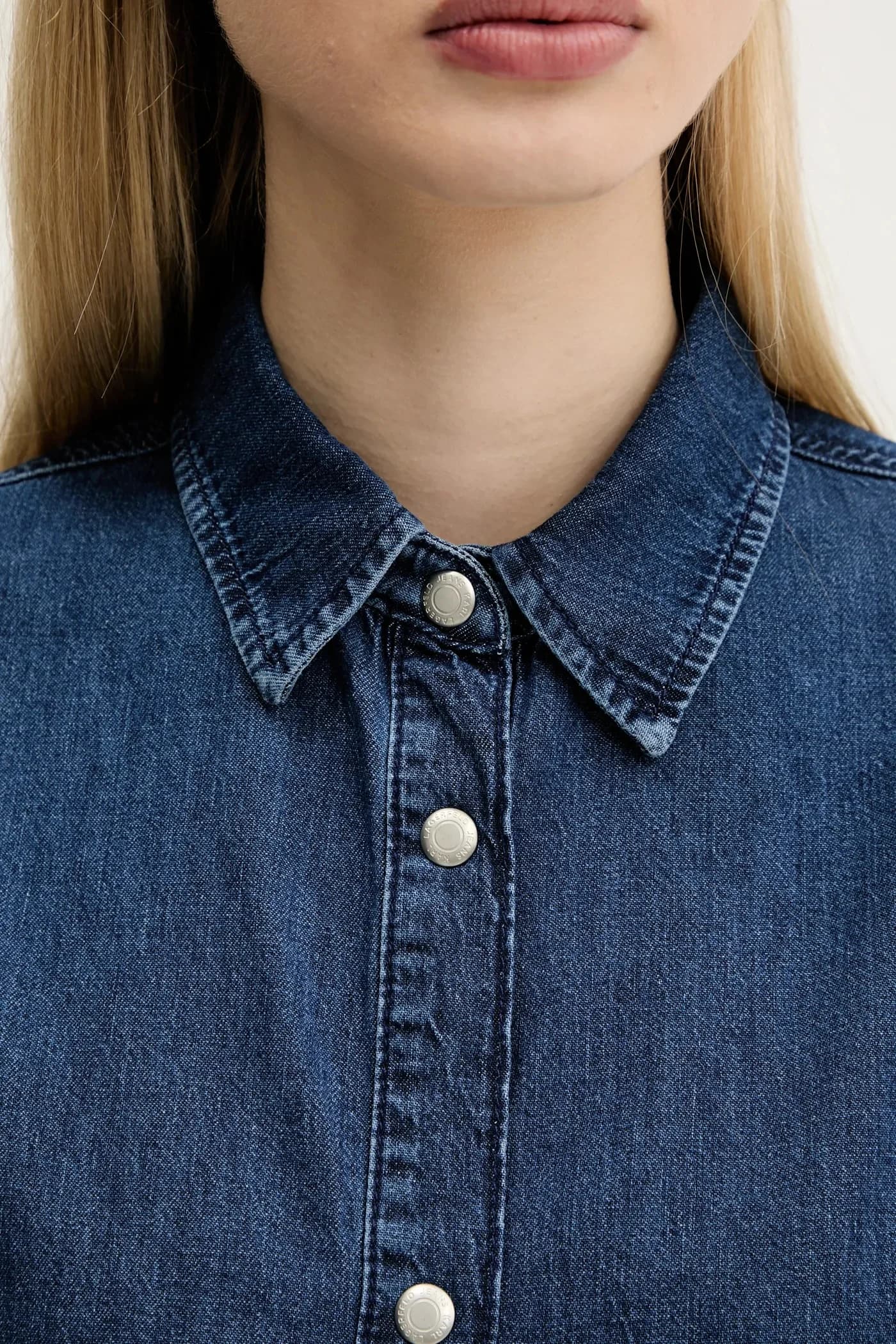 Джинсовая рубашка - фото 5