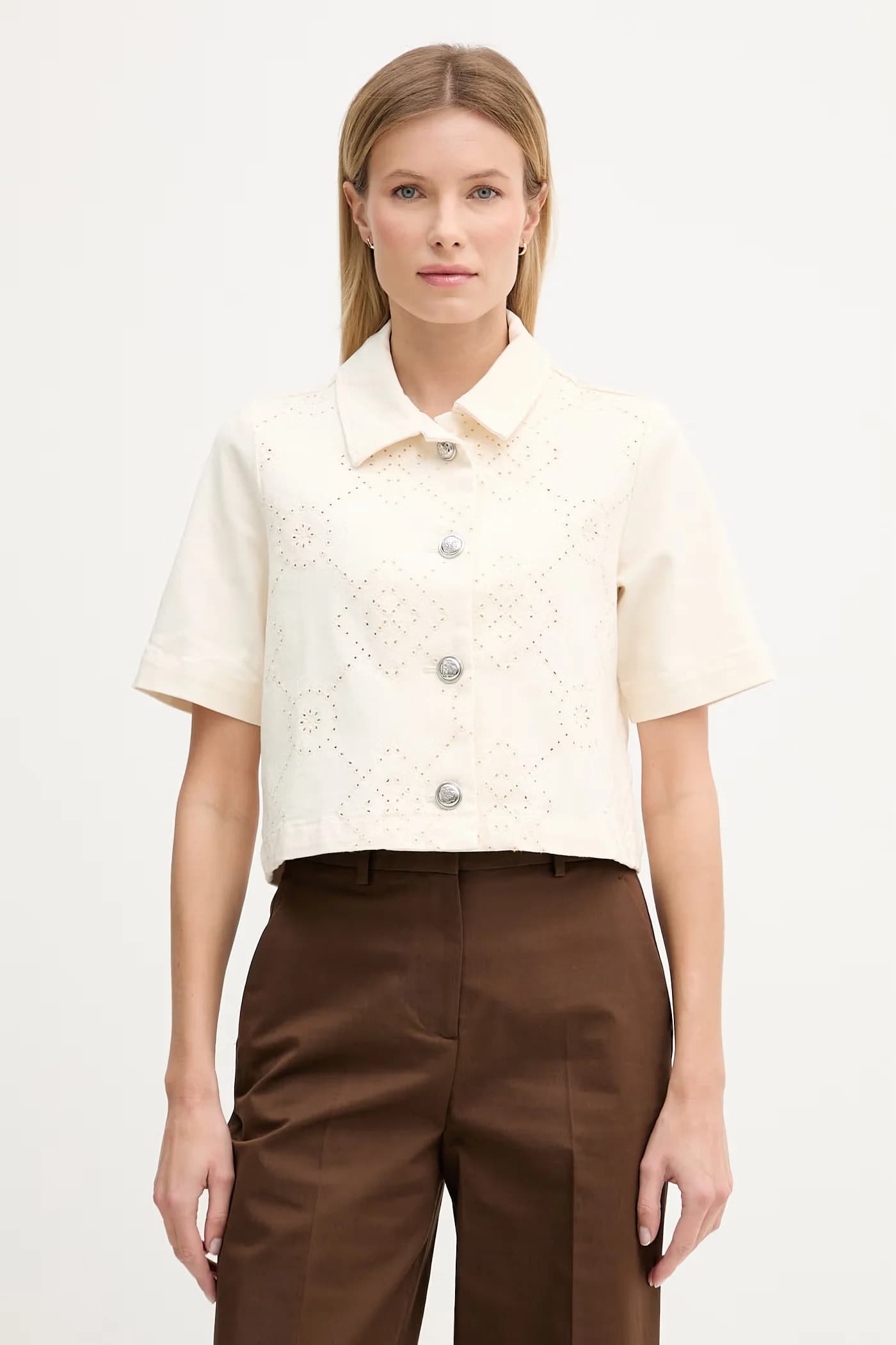 Джинсовая рубашка