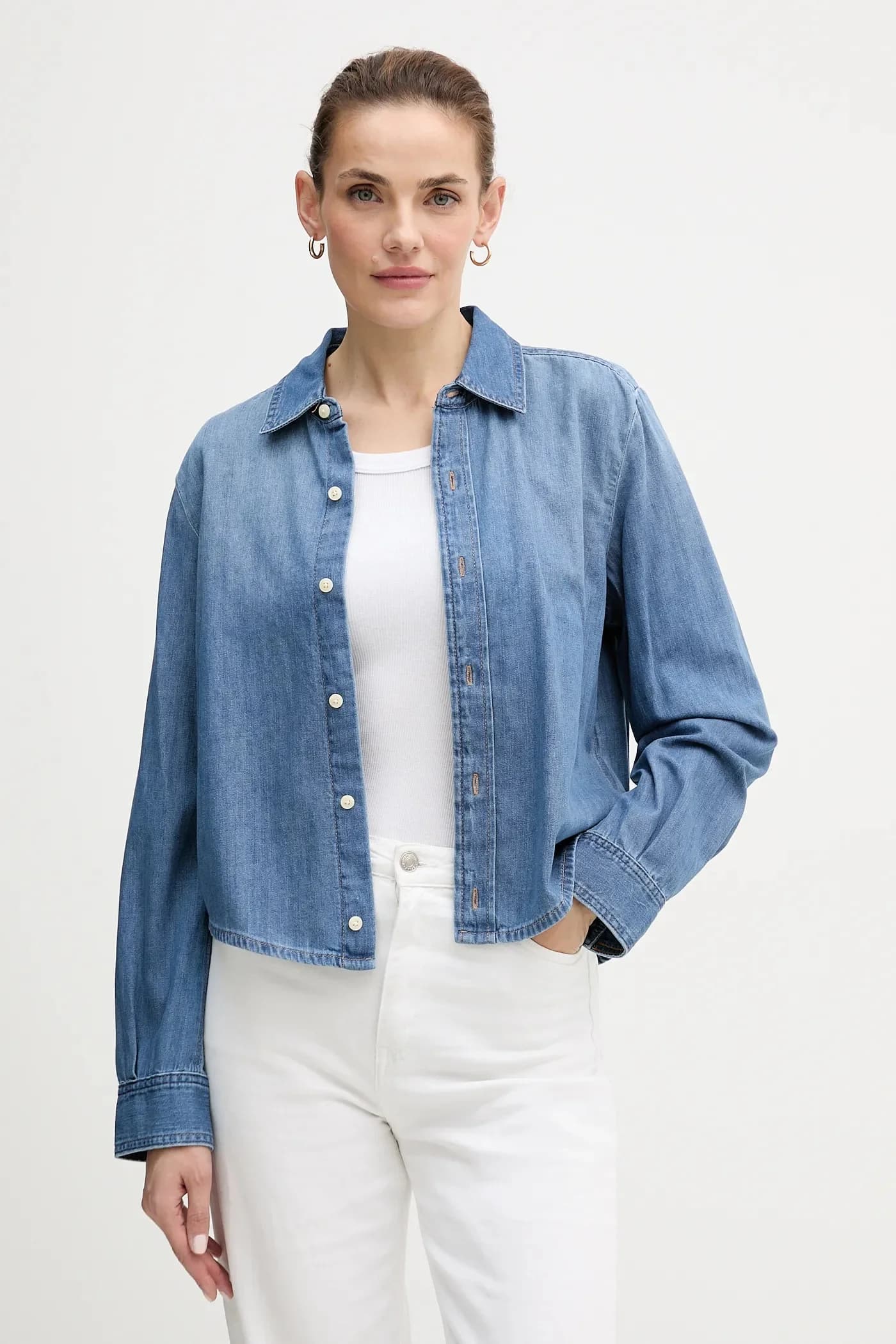 Джинсовая рубашка