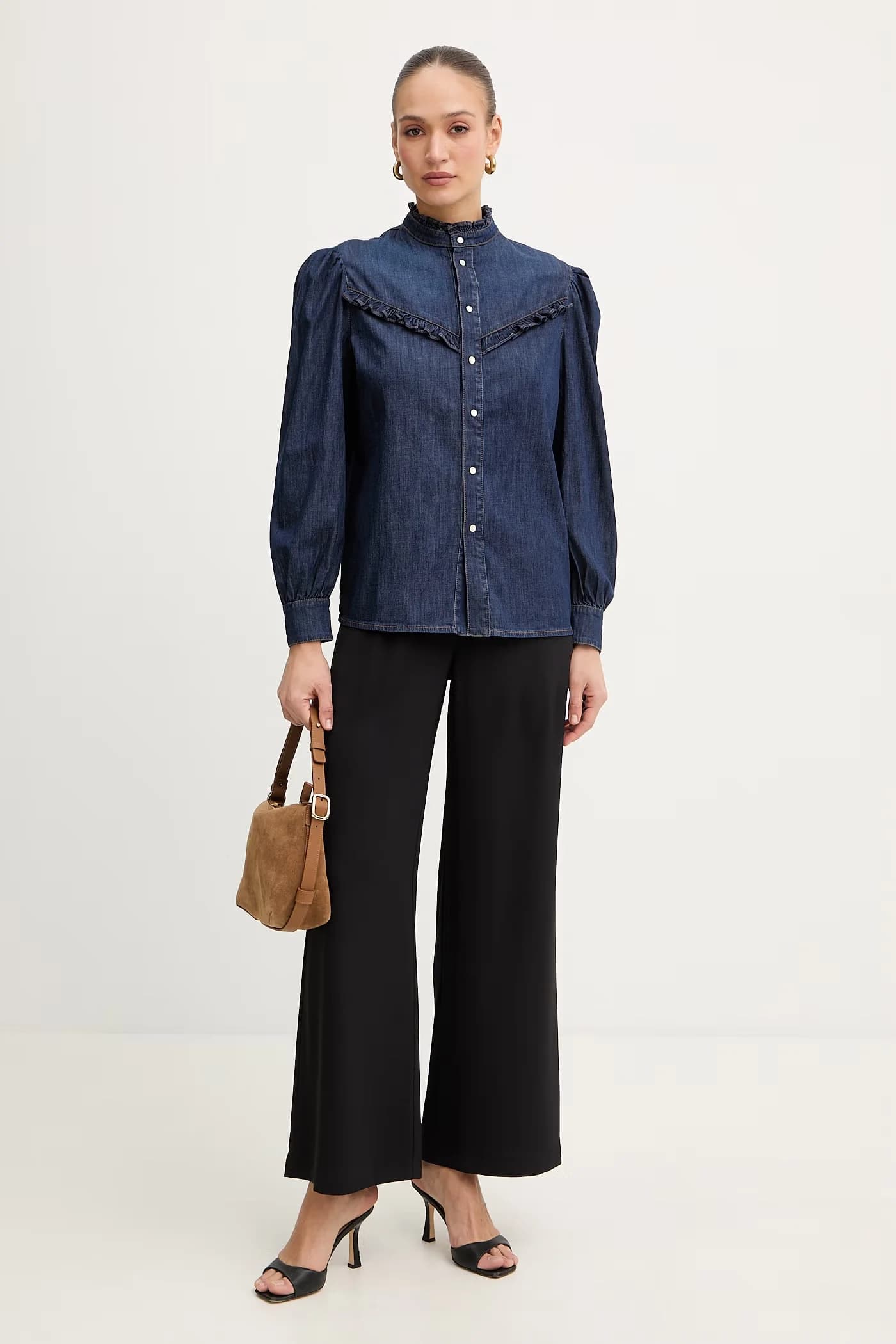 Джинсовая рубашка - фото 2