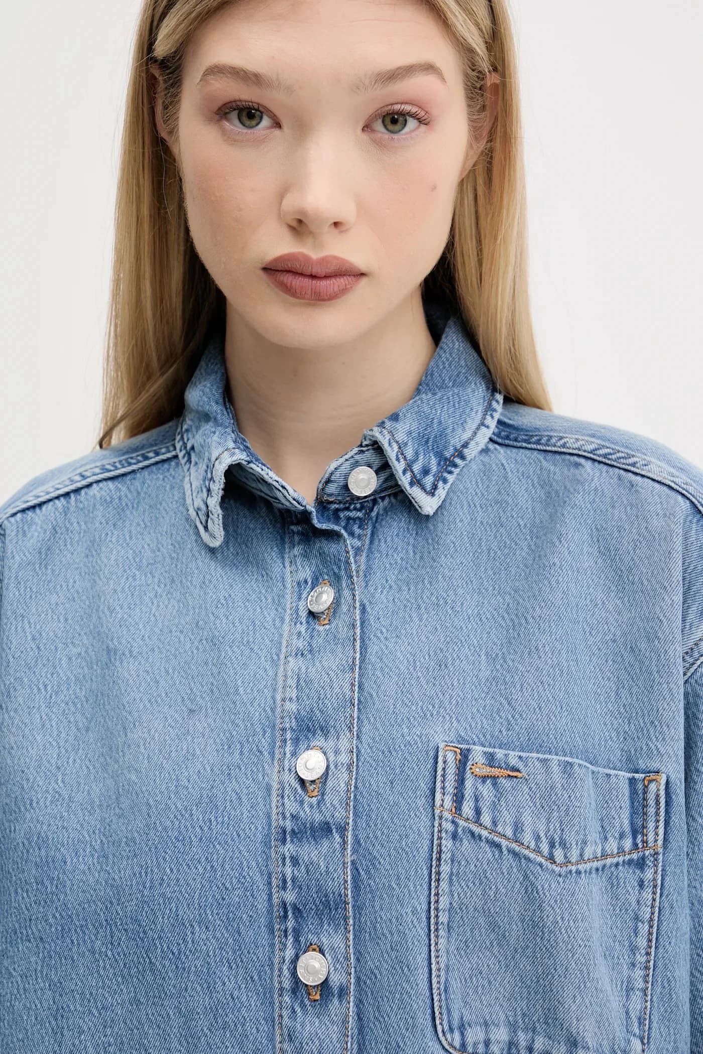 Джинсовая рубашка - фото 4