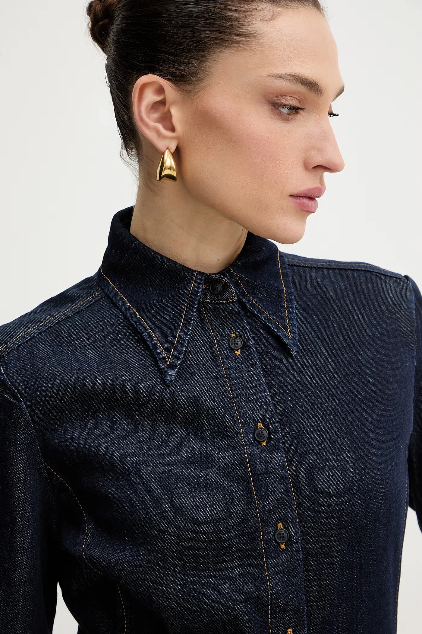 Женская джинсовая рубашка - фото 4