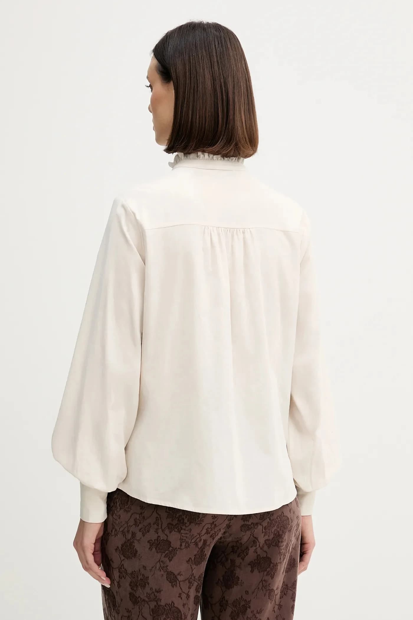 Вельветовая рубашка - фото 3