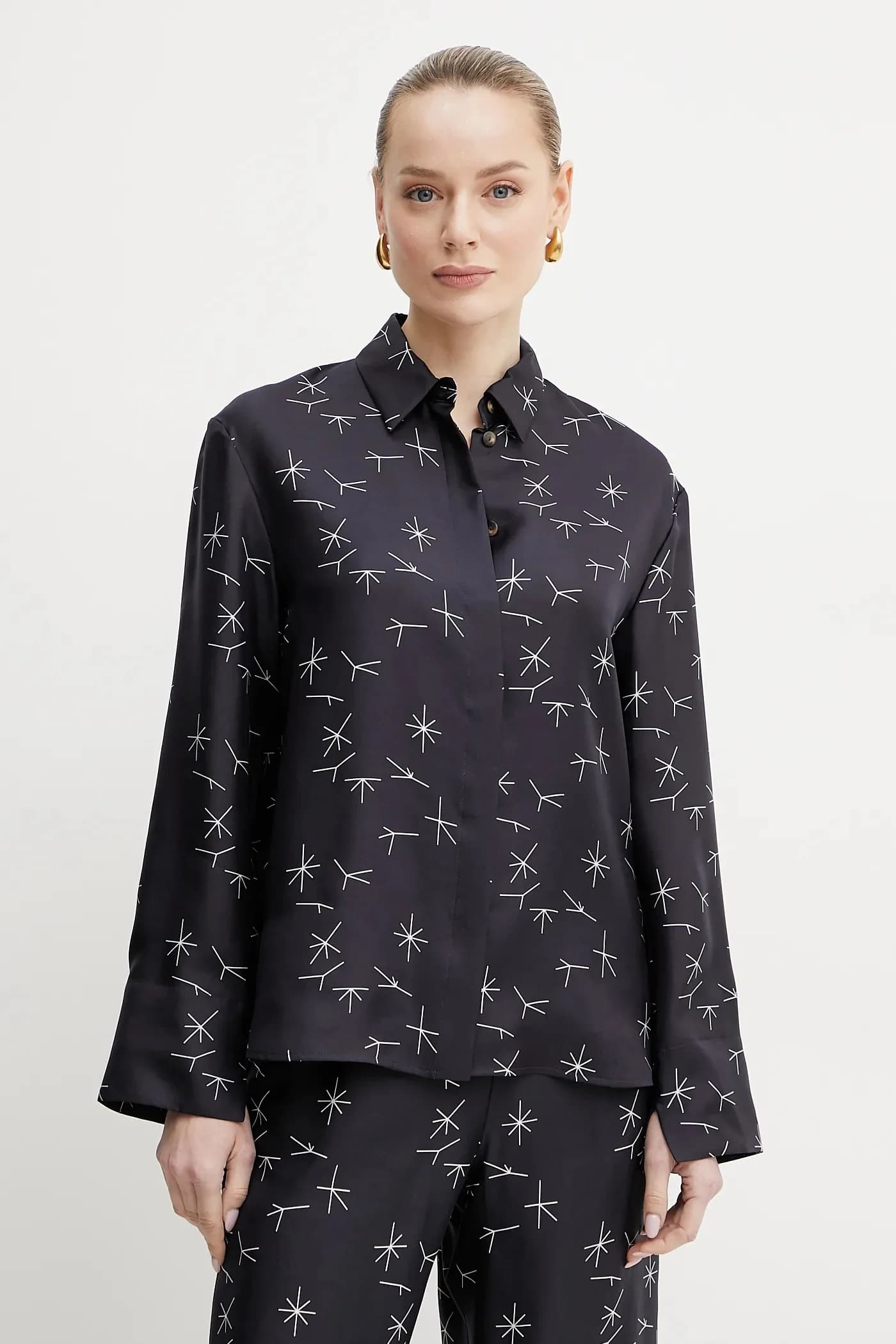 Шелковая рубашка