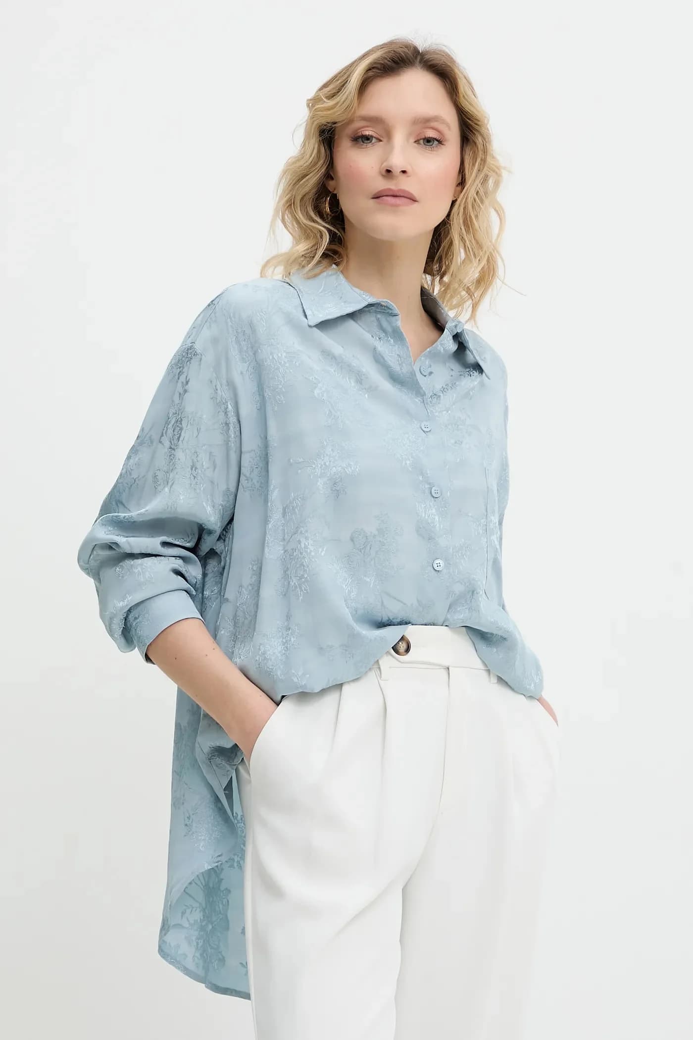 Женская рубашка