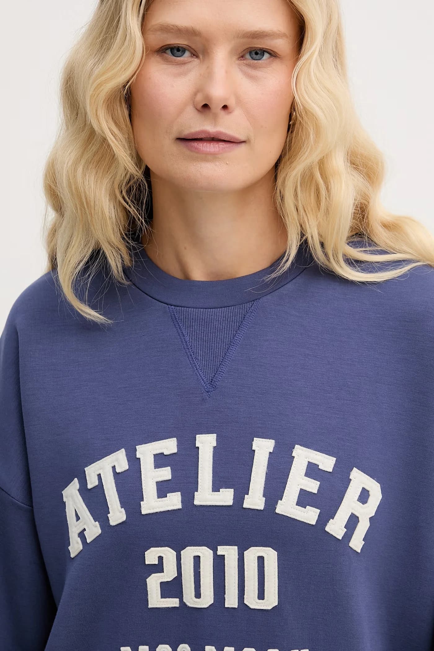 Нима женская толстовка - фото 4