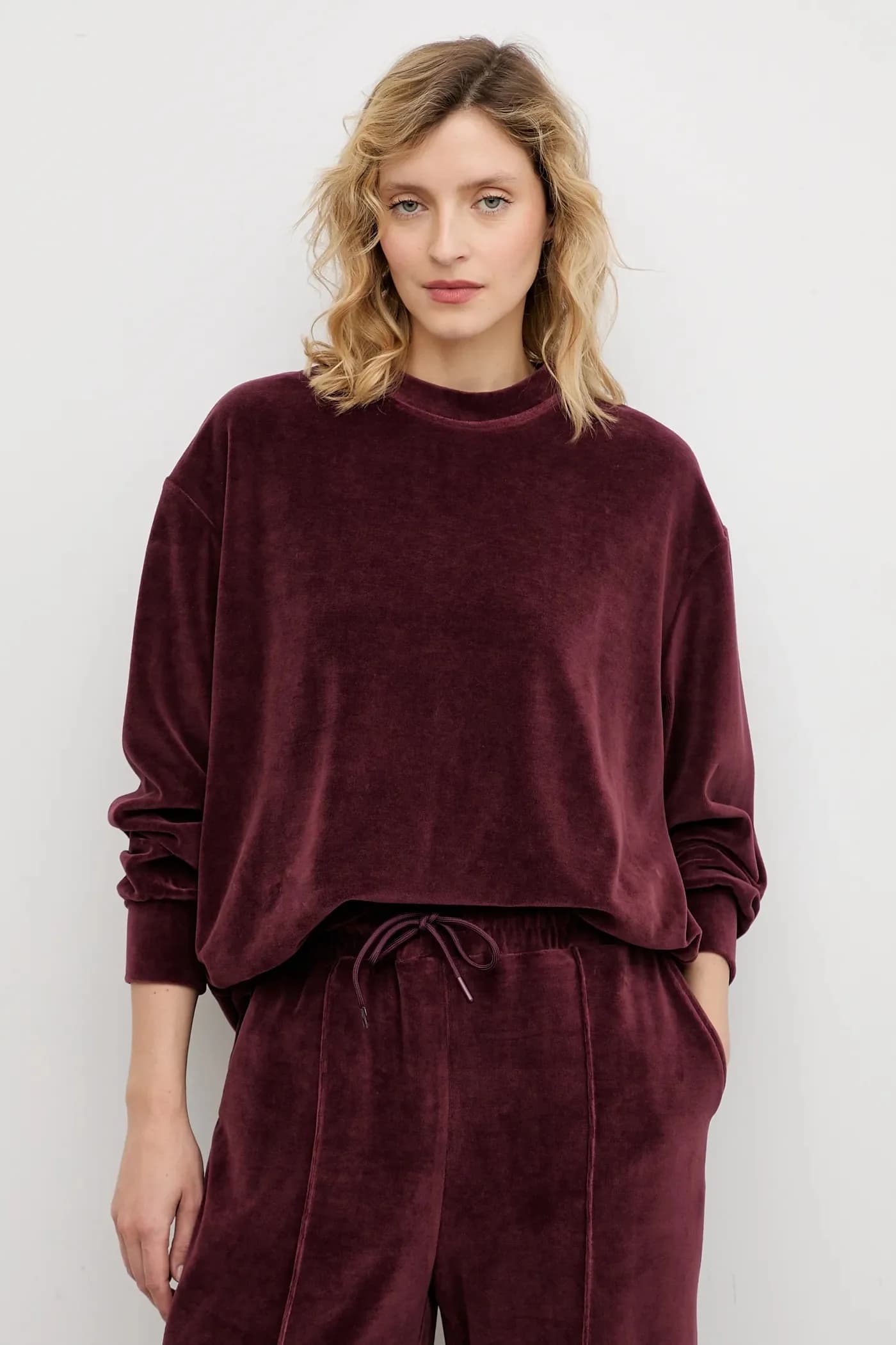 Велюровая толстовка - фото 4