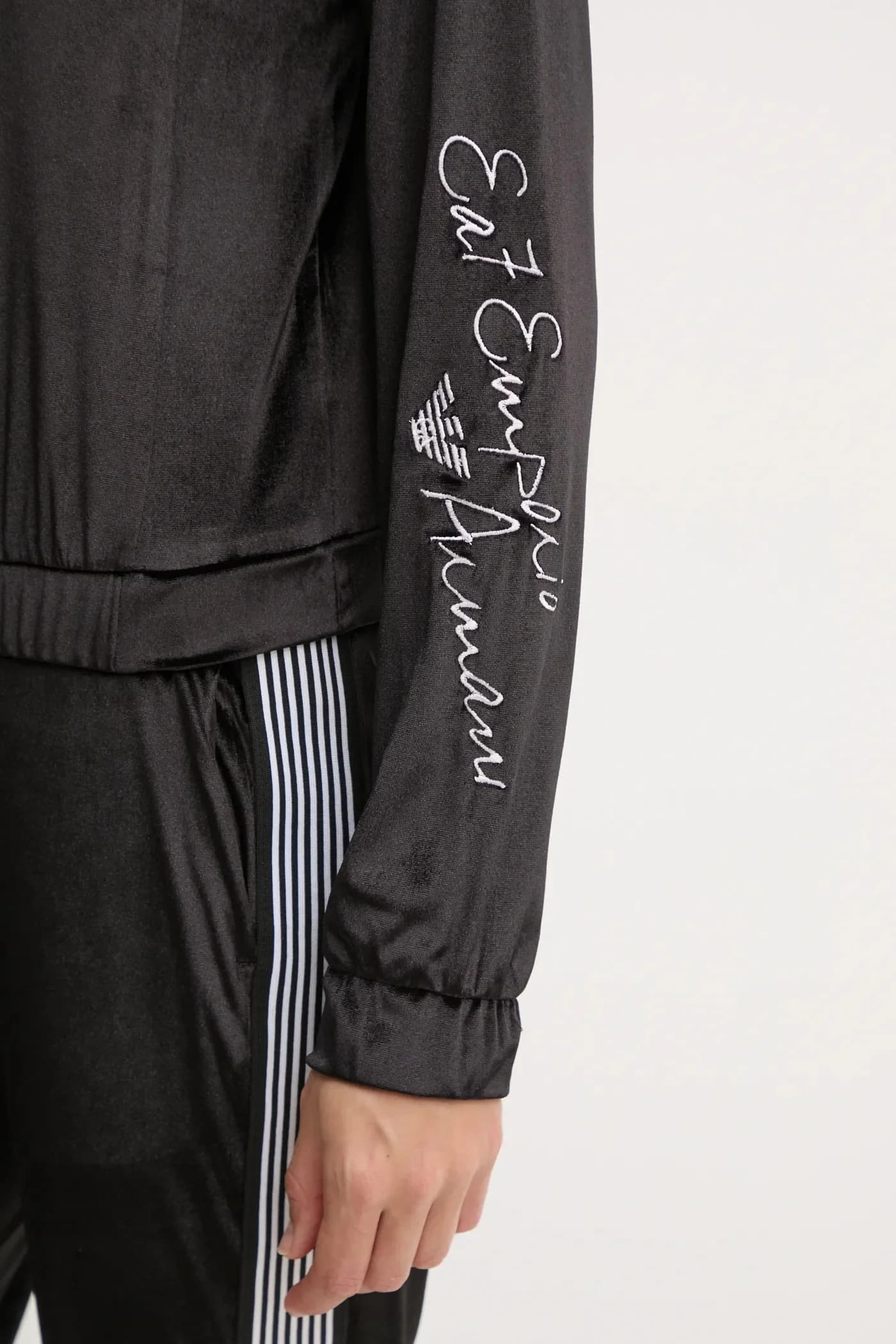 Велюровая толстовка - фото 5