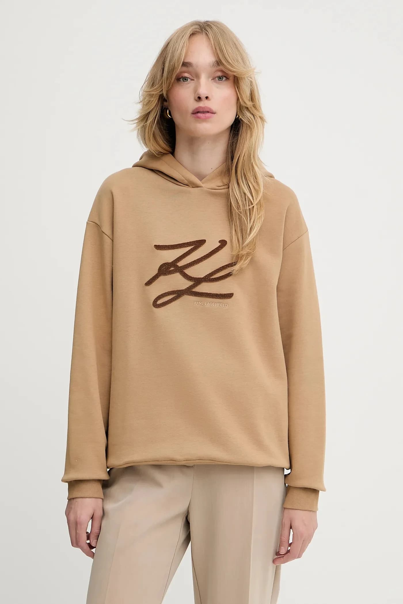 ТОЛСТОВКА С АВТОГРАФОМ