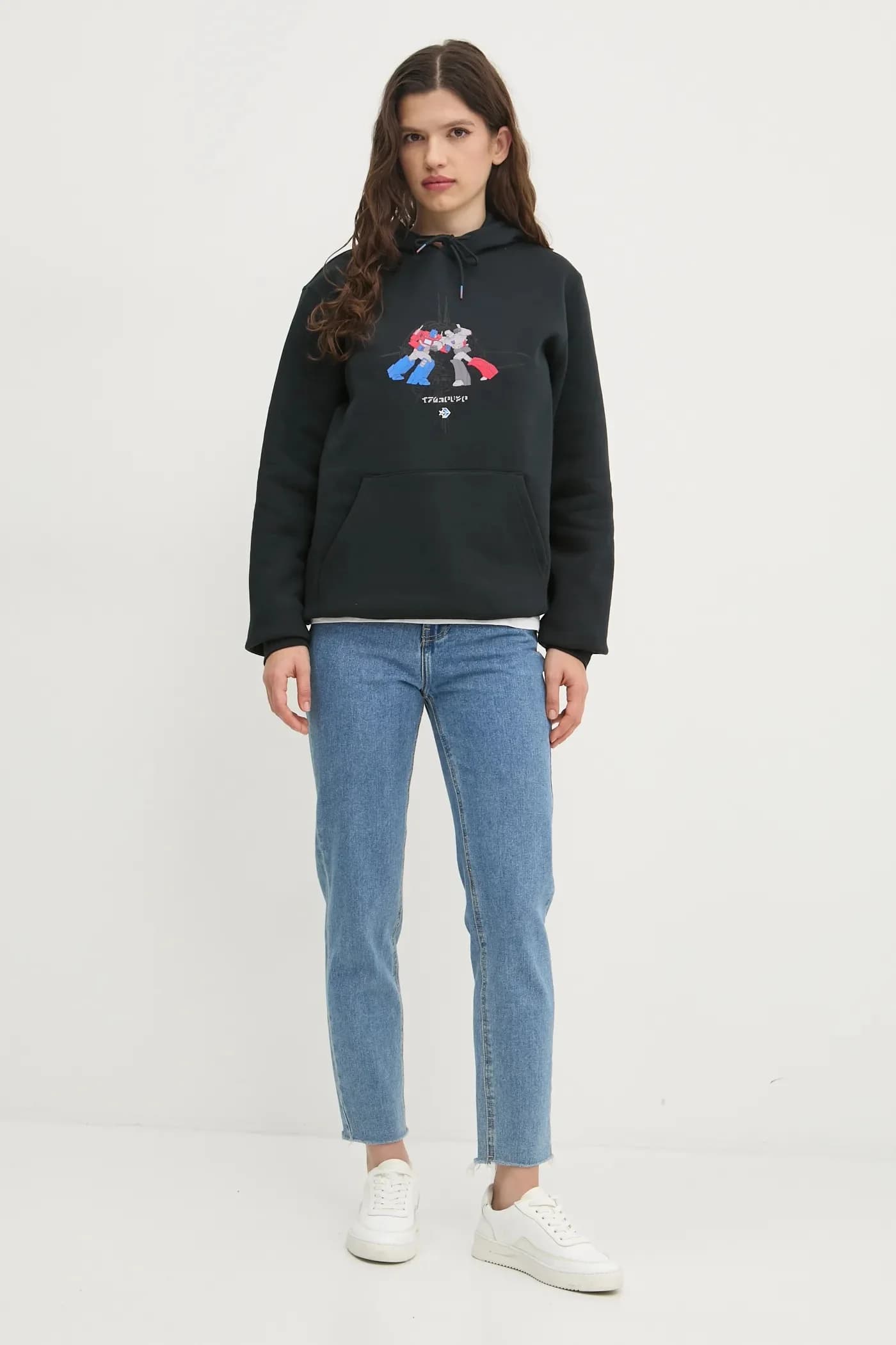 толстовка из коллаборации с Transformers - фото 5