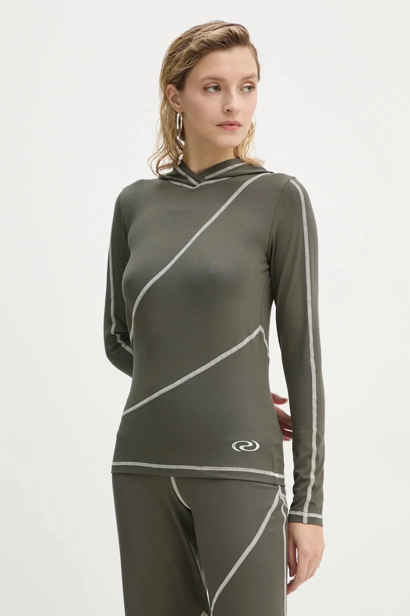 Толстовка с резюме CoraRS