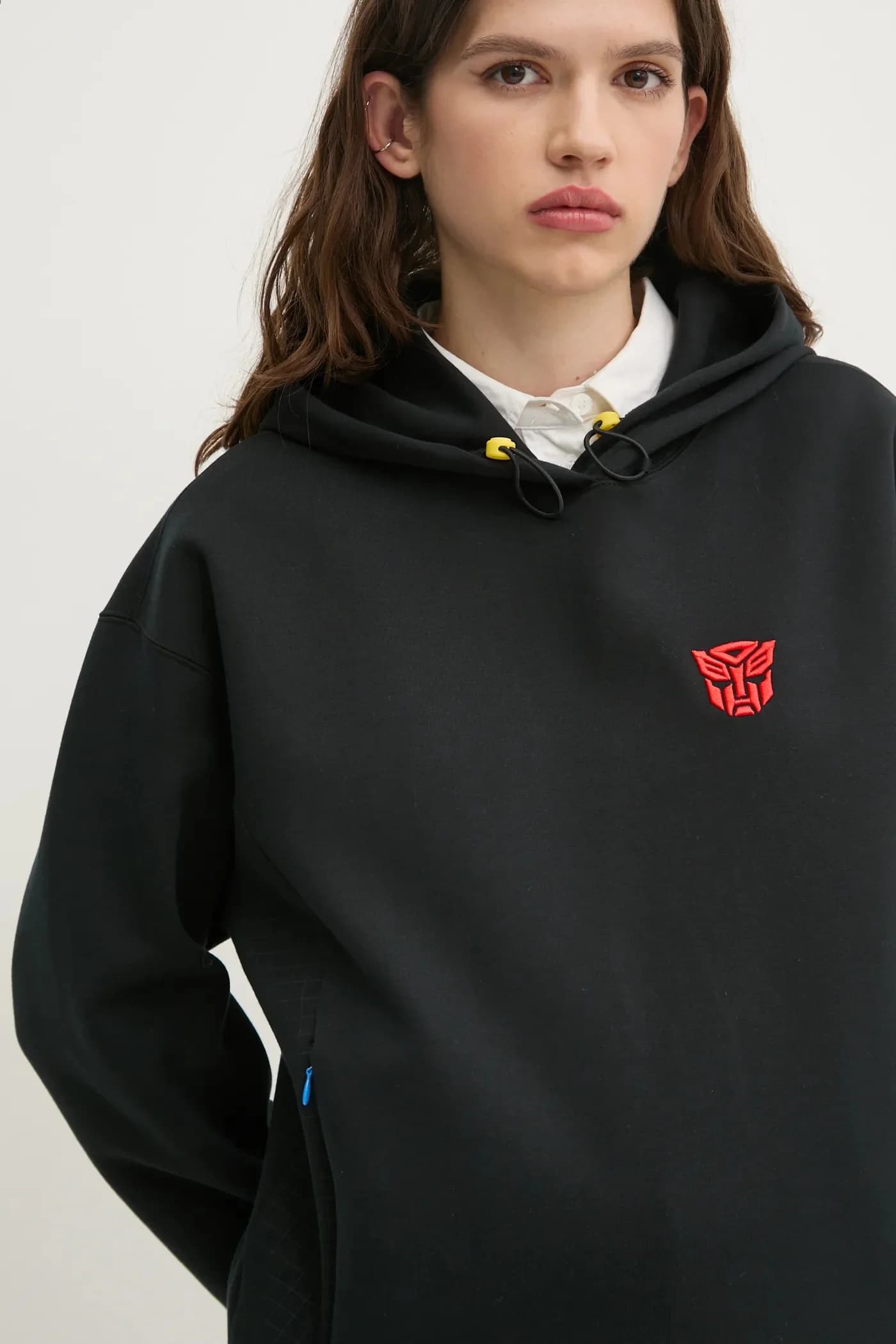 толстовка из коллаборации с Transformers - фото 3