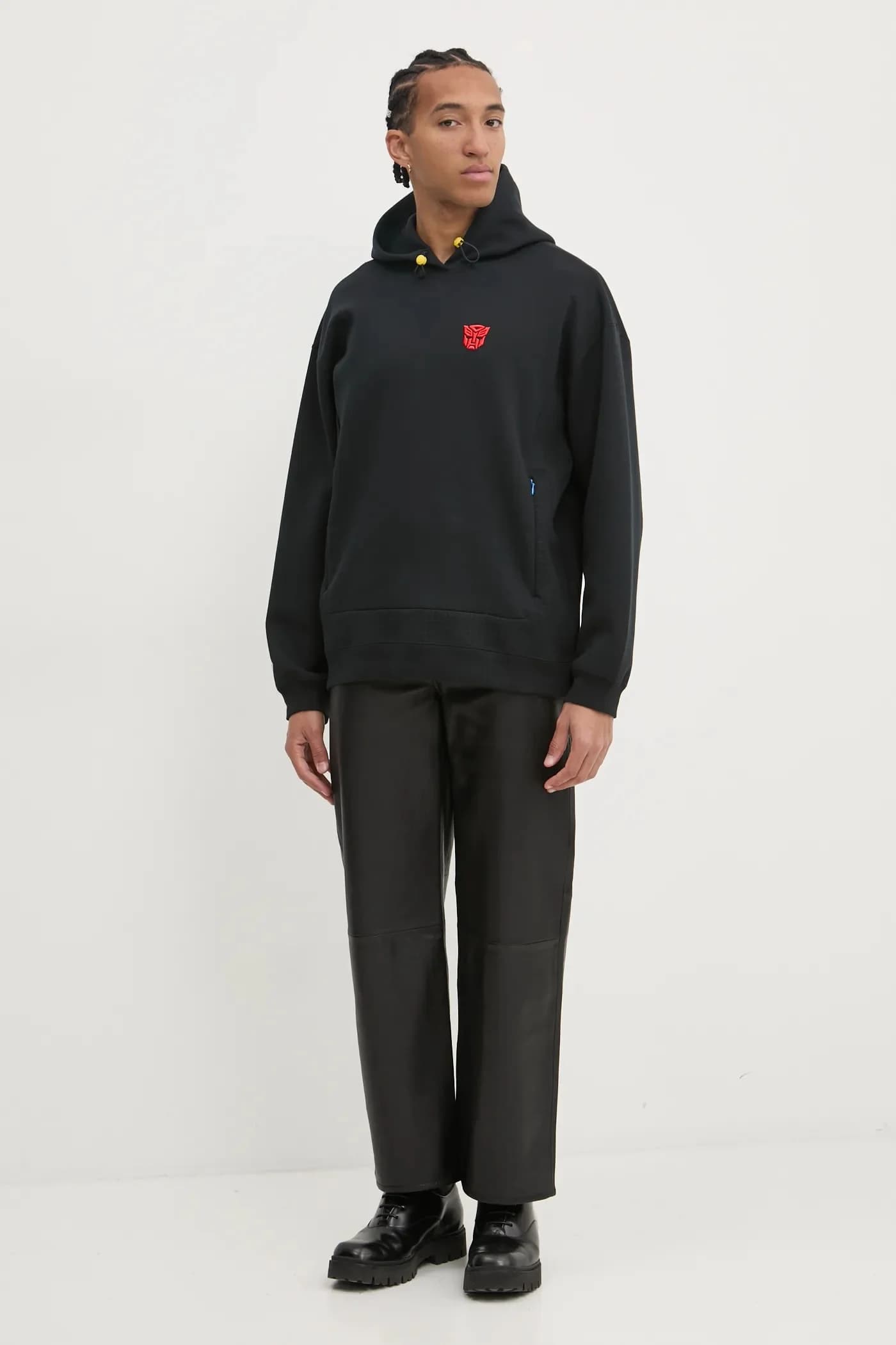 толстовка из коллаборации с Transformers - фото 4